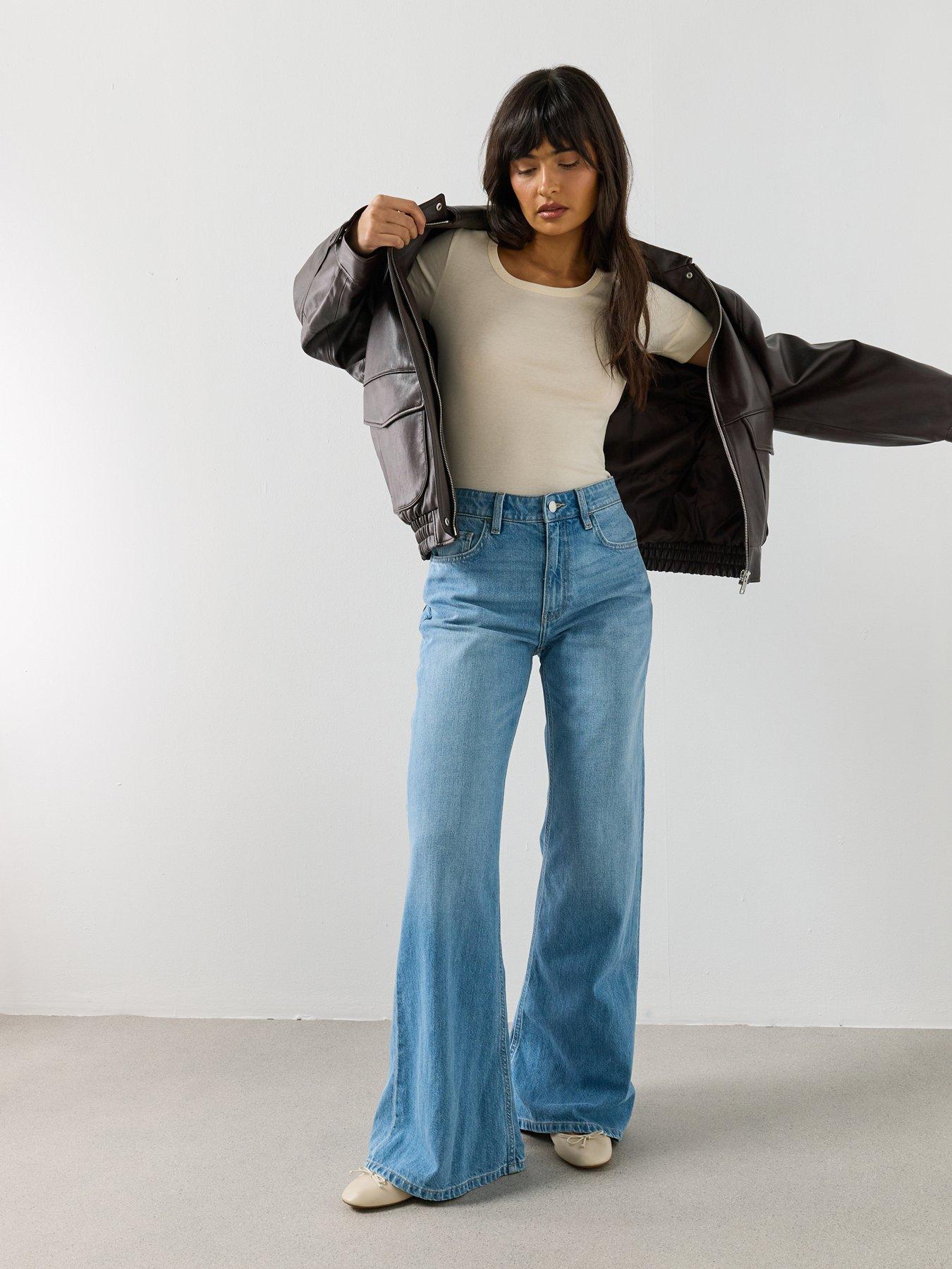 Image 3 of 5 of Mango Mid-rise Flared Jeans - Blue