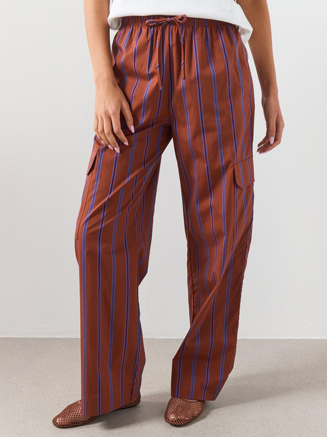  image of mango-cargo-trousers-with-lateral-pockets-russet