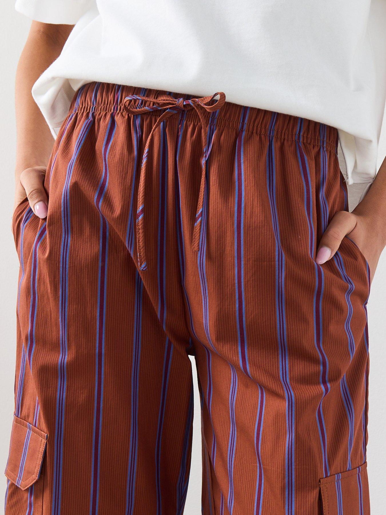  image of mango-cargo-trousers-with-lateral-pockets-russet