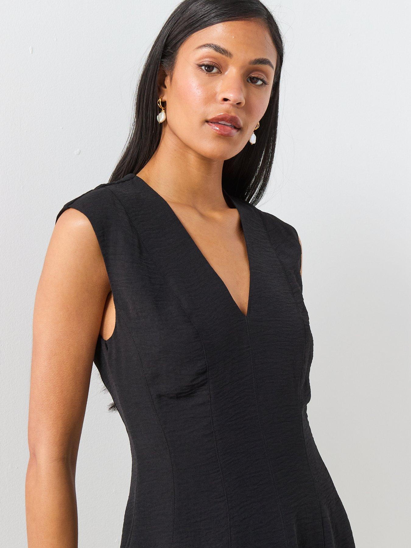 Image 4 of 6 of Mango Flounce Dress With V-Neck - Black