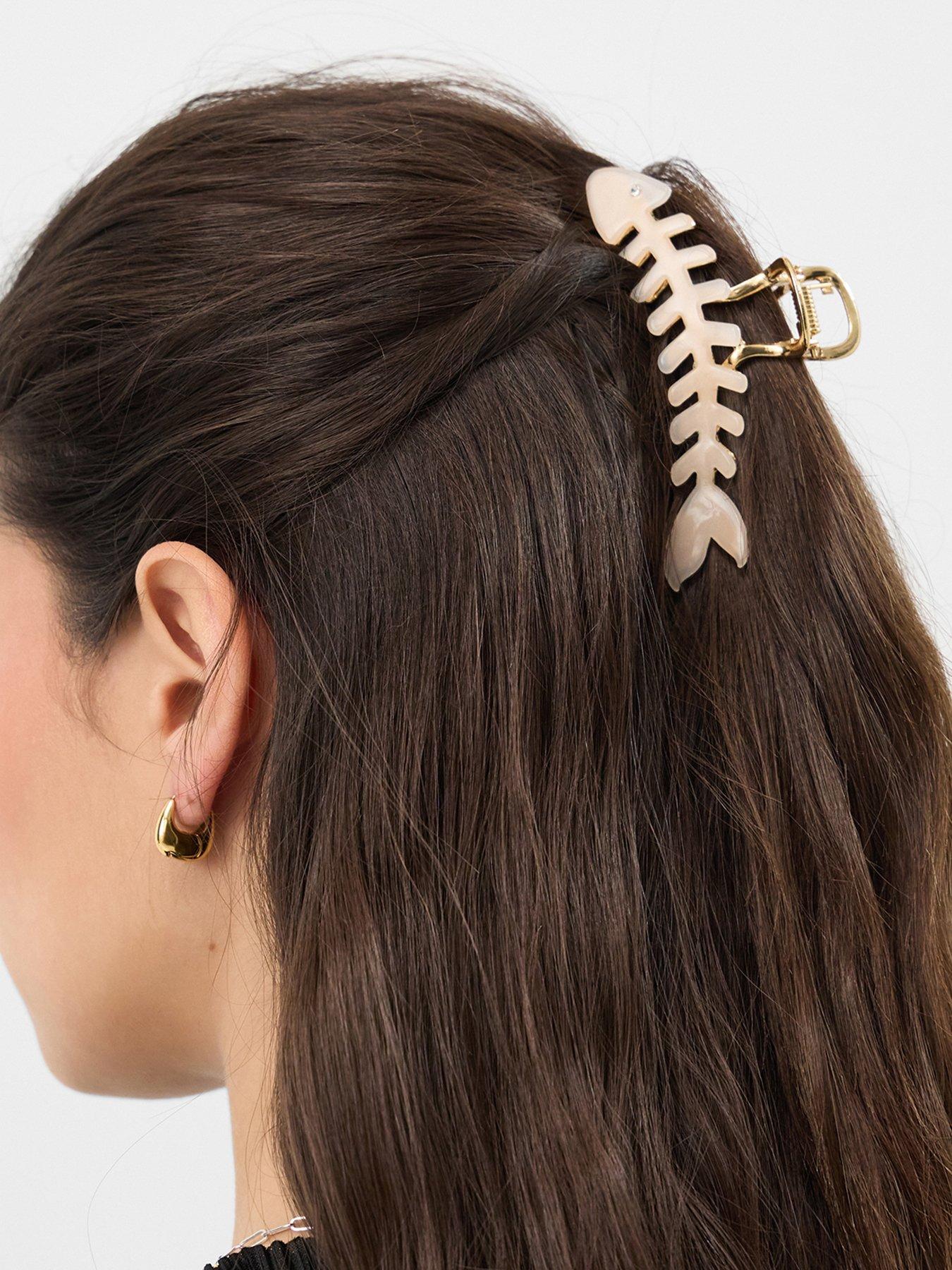 Image 2 of 3 of Accessorize Fish Bone Claw Clip