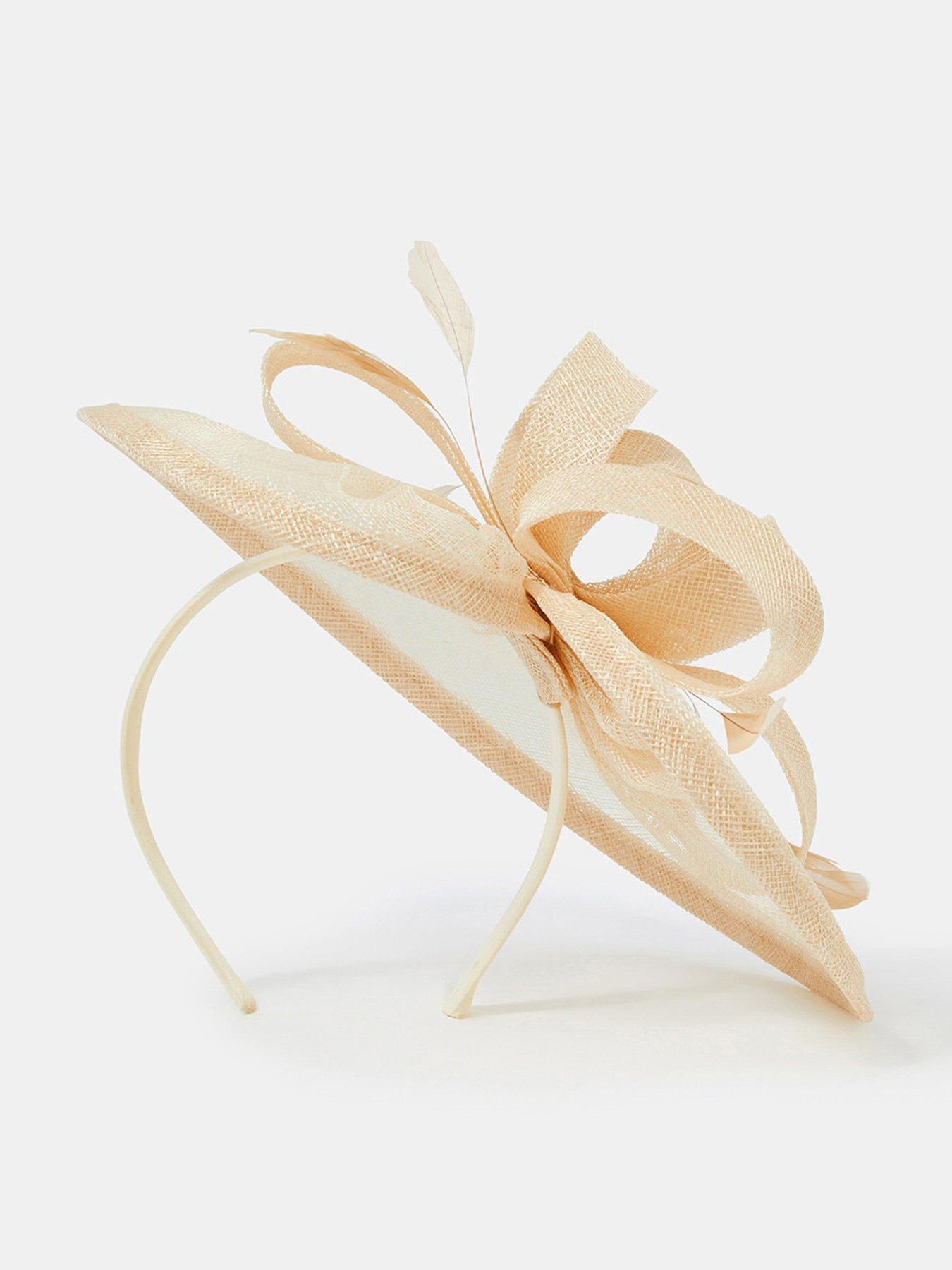 Image 1 of 4 of Accessorize Bow Feather Disc Fascinator