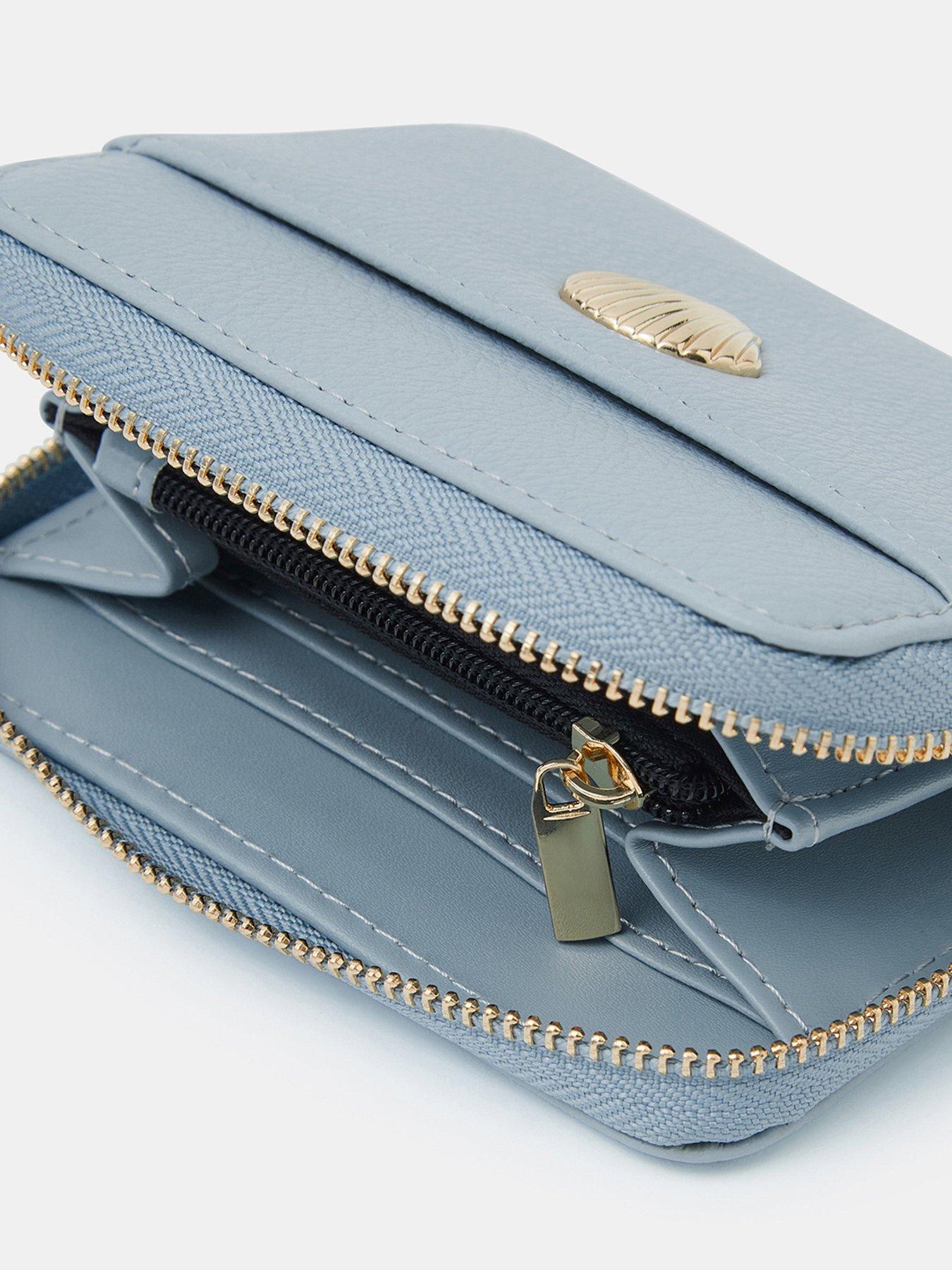 Image 3 of 3 of Accessorize Shell Compact Purse