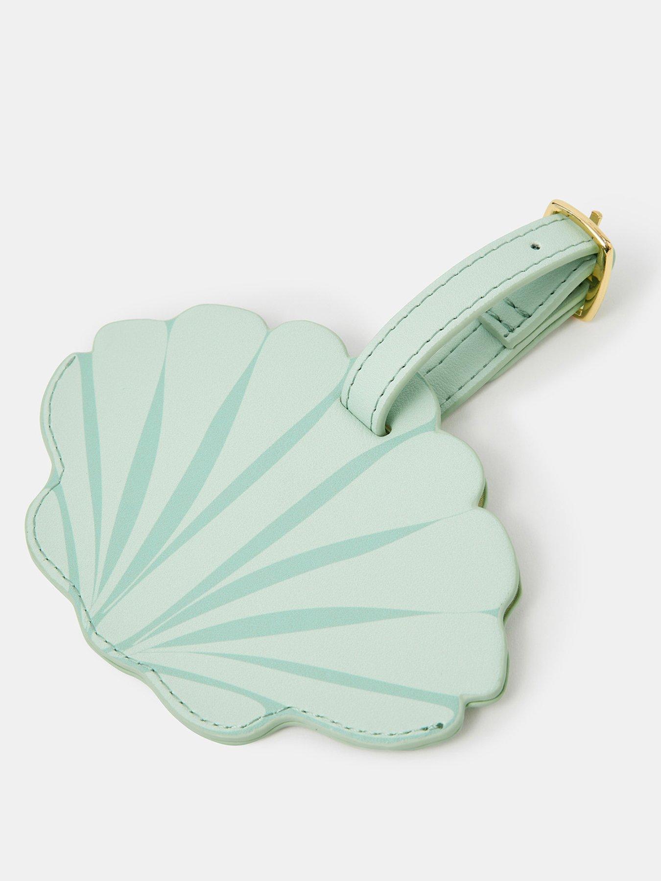 Image 3 of 3 of Accessorize Sea Shell Luggage Tag