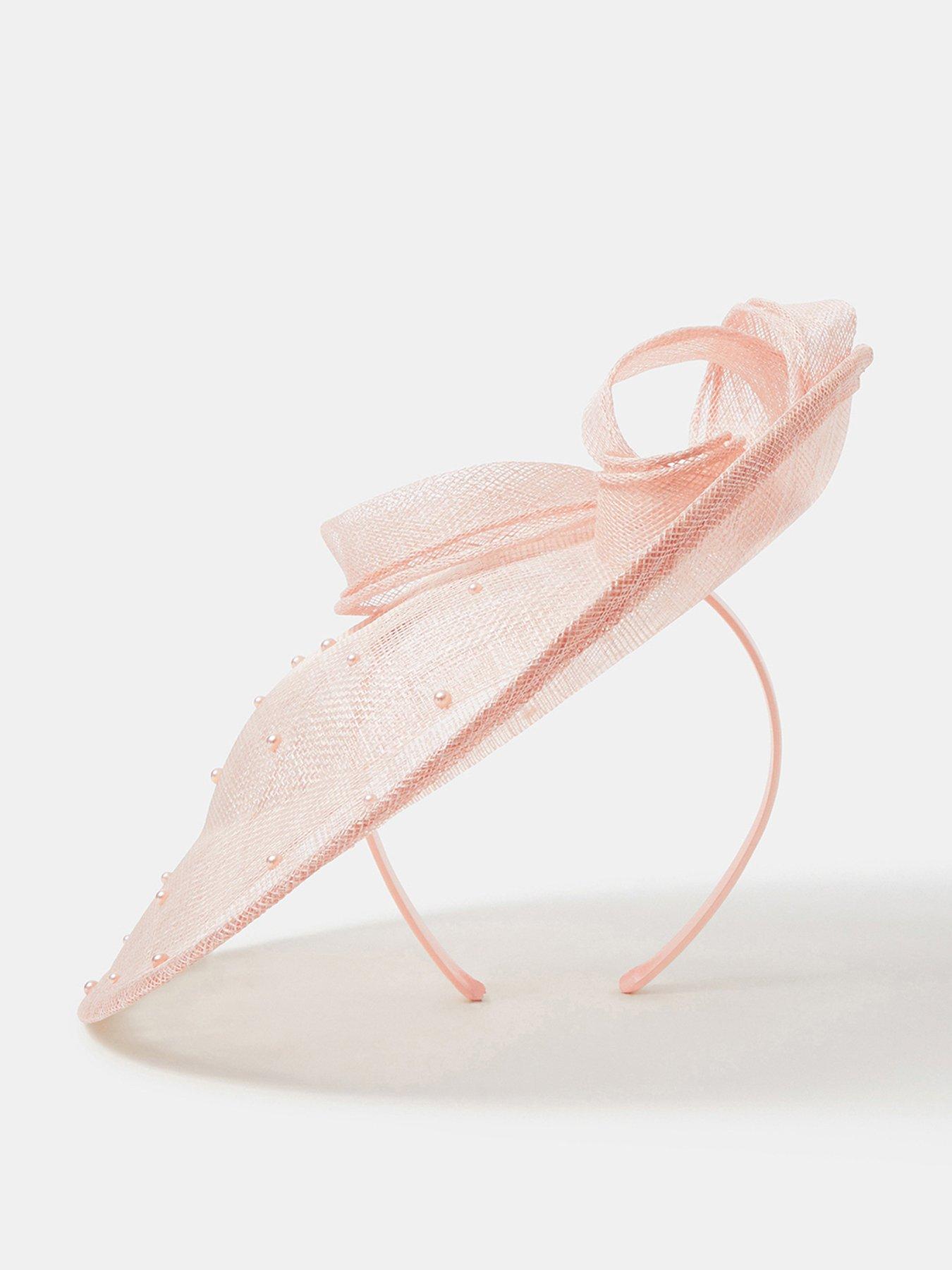 Accessorize Bow Pearl Fachinator