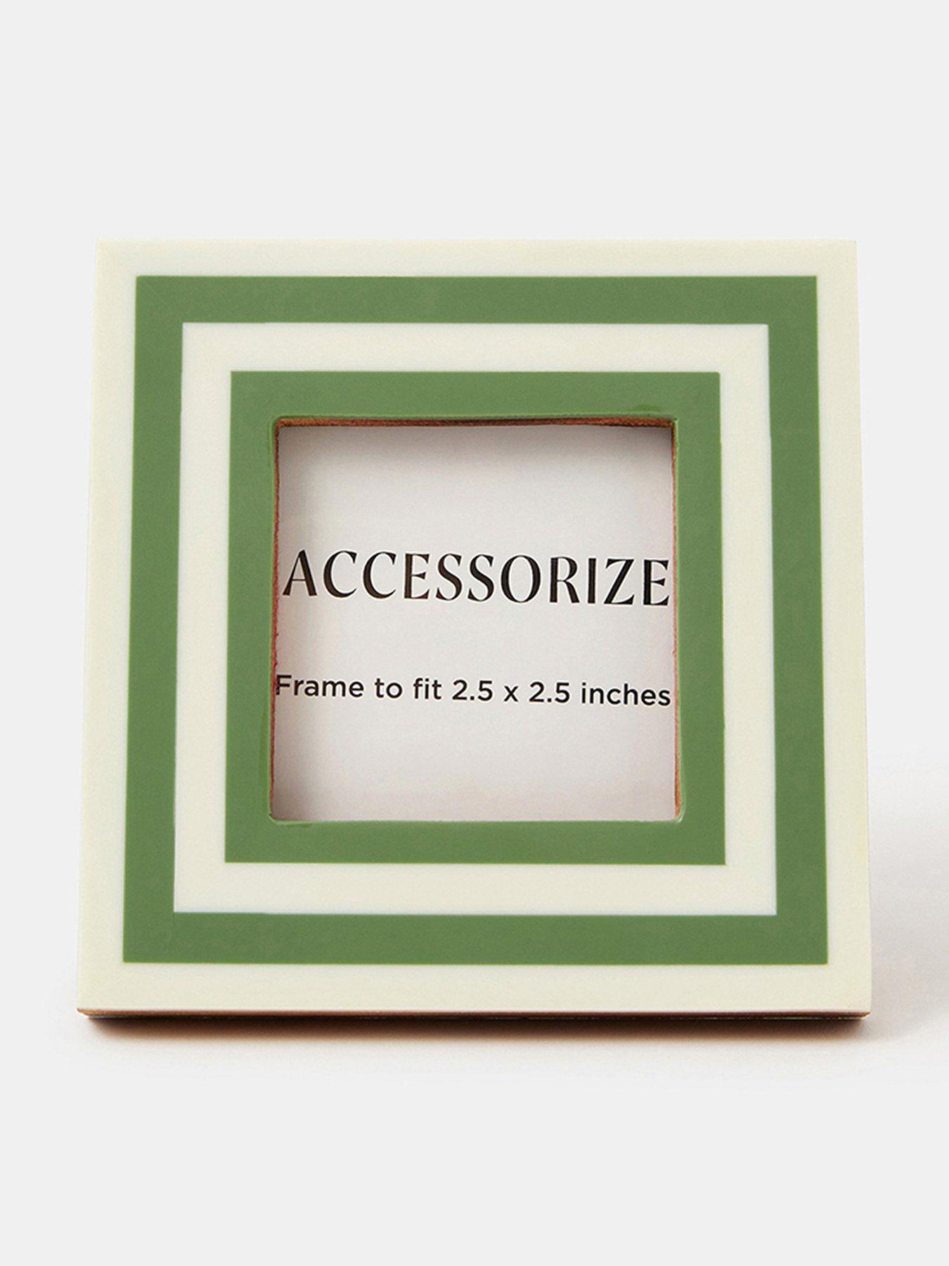 accessorize-stripe-photo-frame-25-x-25