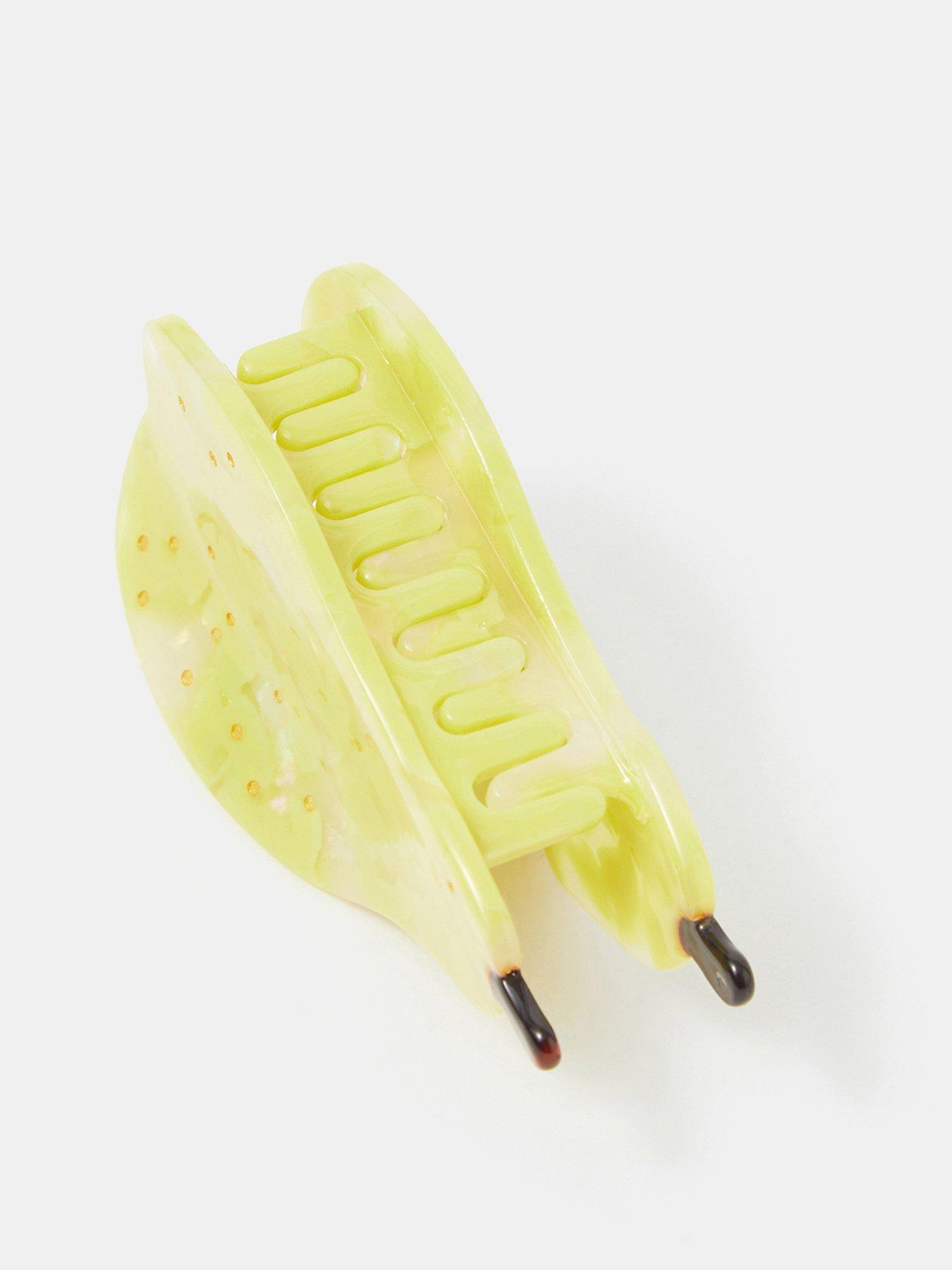  image of accessorize-pear-claw-clip