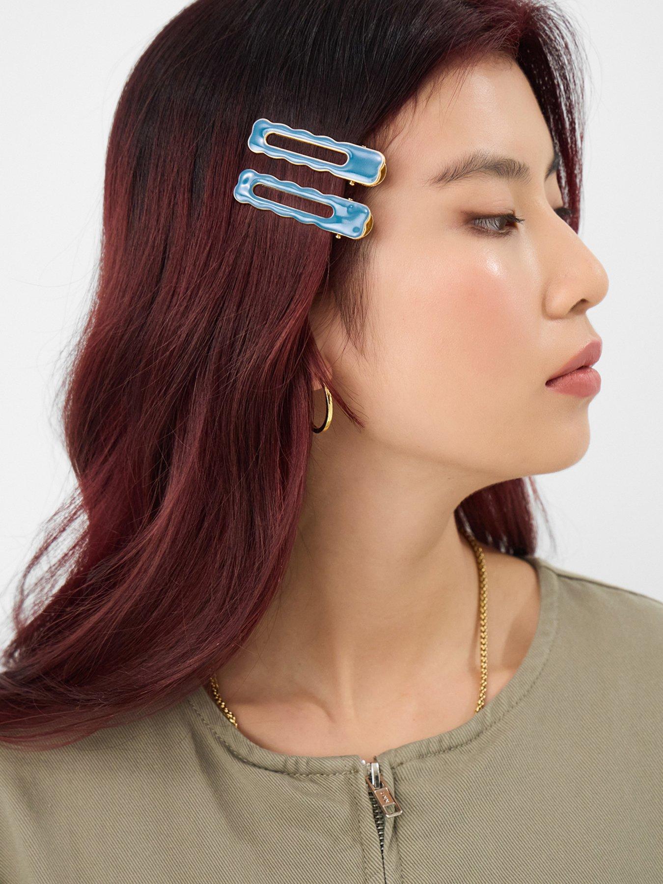  image of accessorize-2-pack-wiggly-enamel-salon-hair-clips