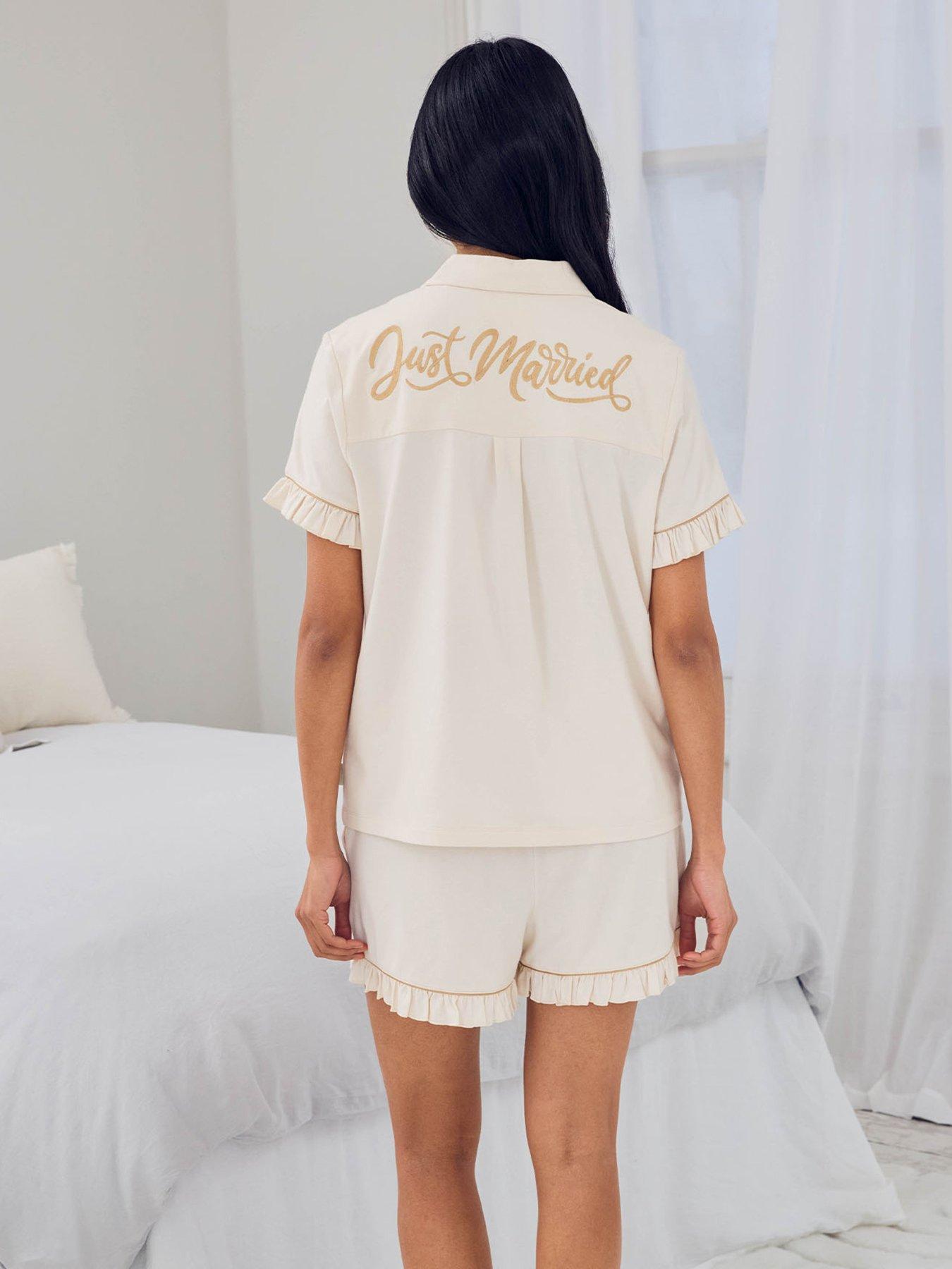 Image 2 of 6 of CHELSEA PEERS Chelsea Peers&nbsp;Cotton Embroidered Just Married Frill Short Pyjama Set - Cream