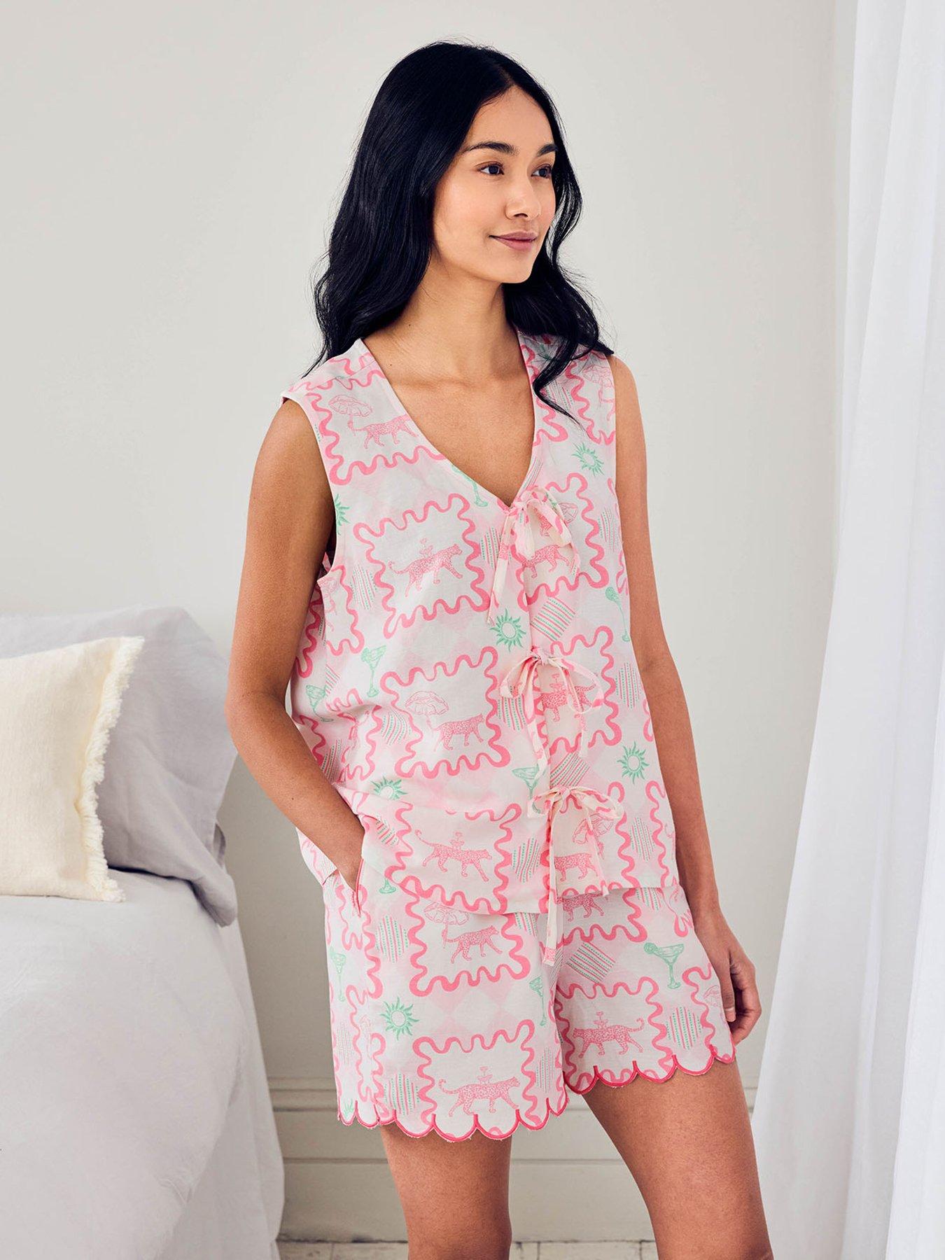 Image 1 of 4 of CHELSEA PEERS Linen-blend Tie Front Cami Cocktail Leopard Geo Print Short Pyjama Set