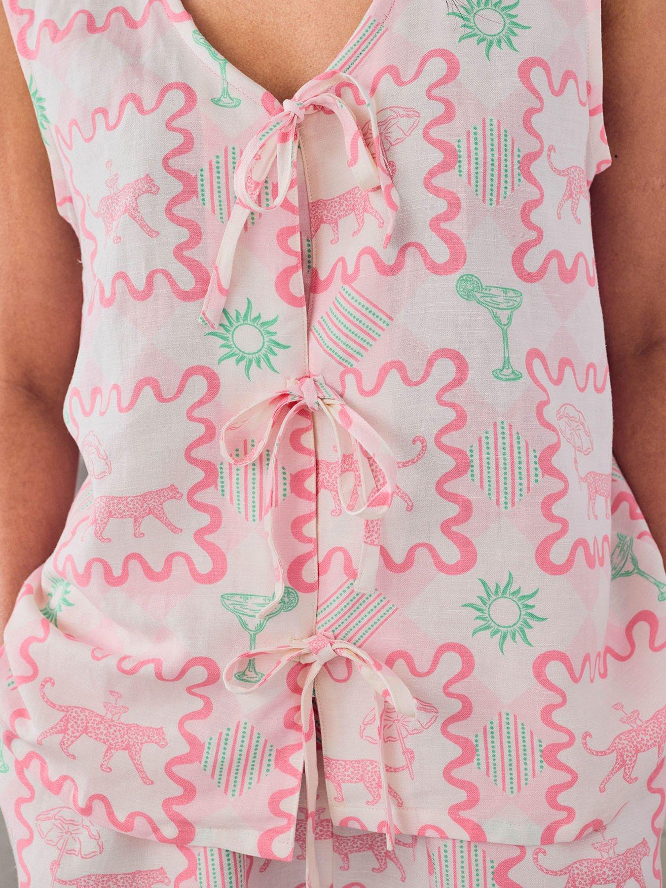 Image 3 of 4 of CHELSEA PEERS Linen-blend Tie Front Cami Cocktail Leopard Geo Print Short Pyjama Set
