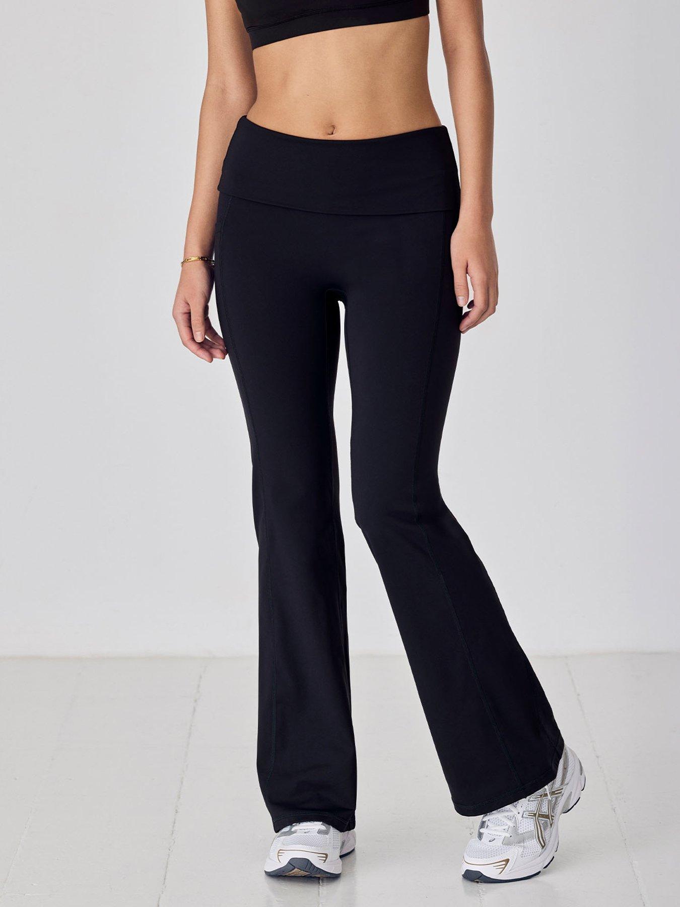 Image 1 of 6 of CHELSEA PEERS Softsculpt Folded Waist Flared Leggings - Black
