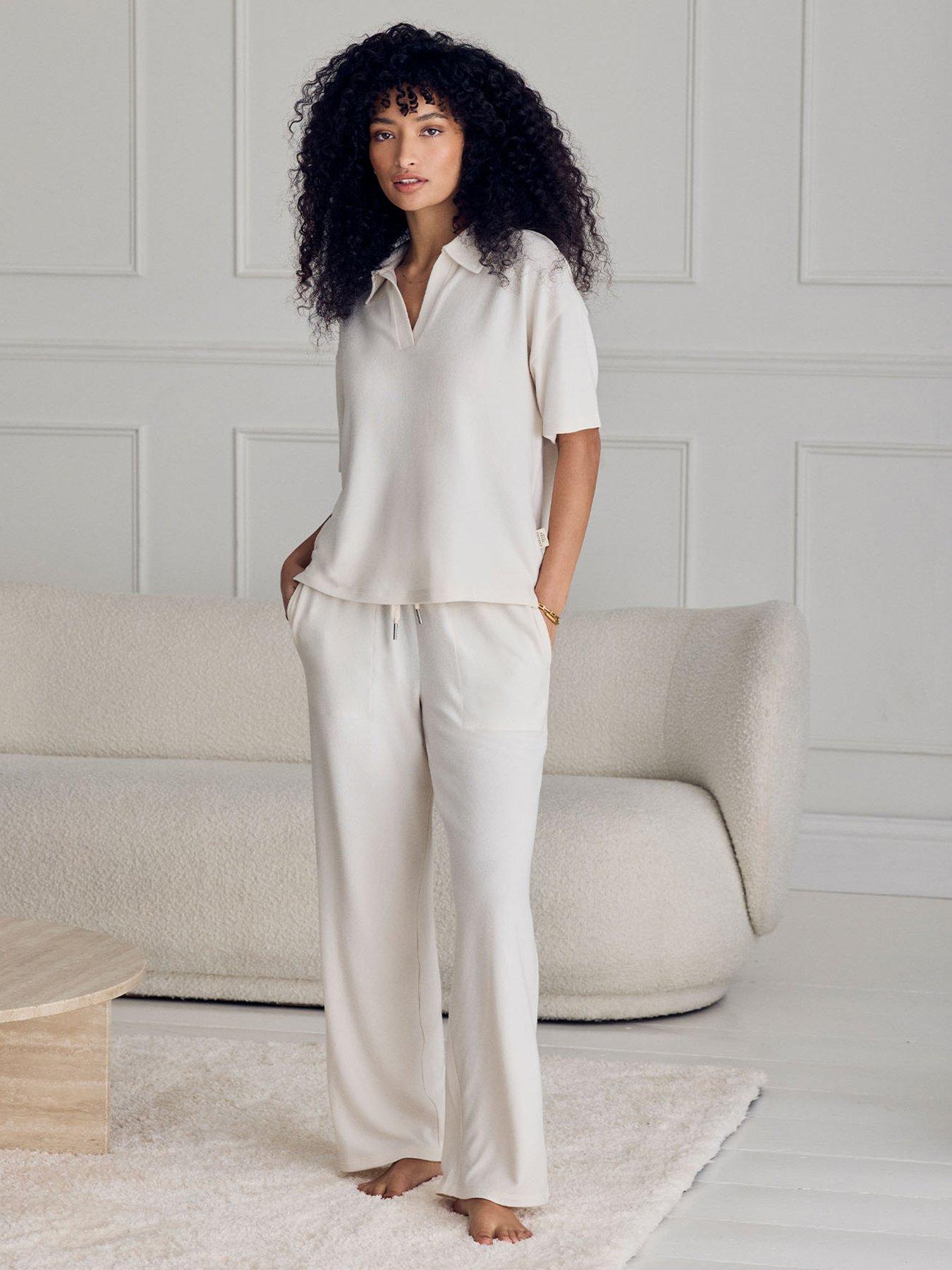 Image 1 of 6 of CHELSEA PEERS Slub-knit Joggers - Cream