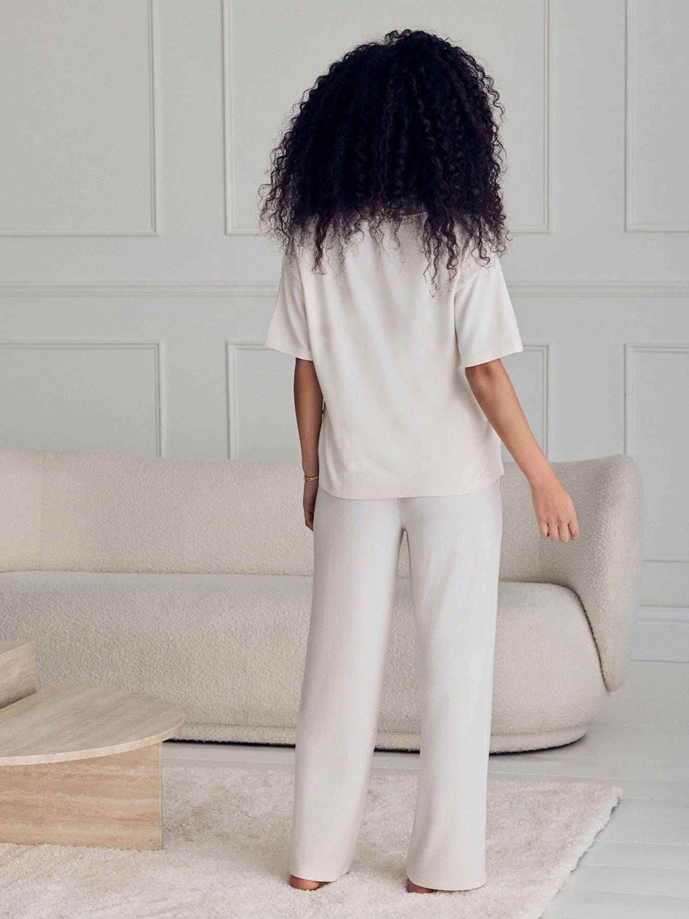 Image 2 of 6 of CHELSEA PEERS Slub-knit Joggers - Cream