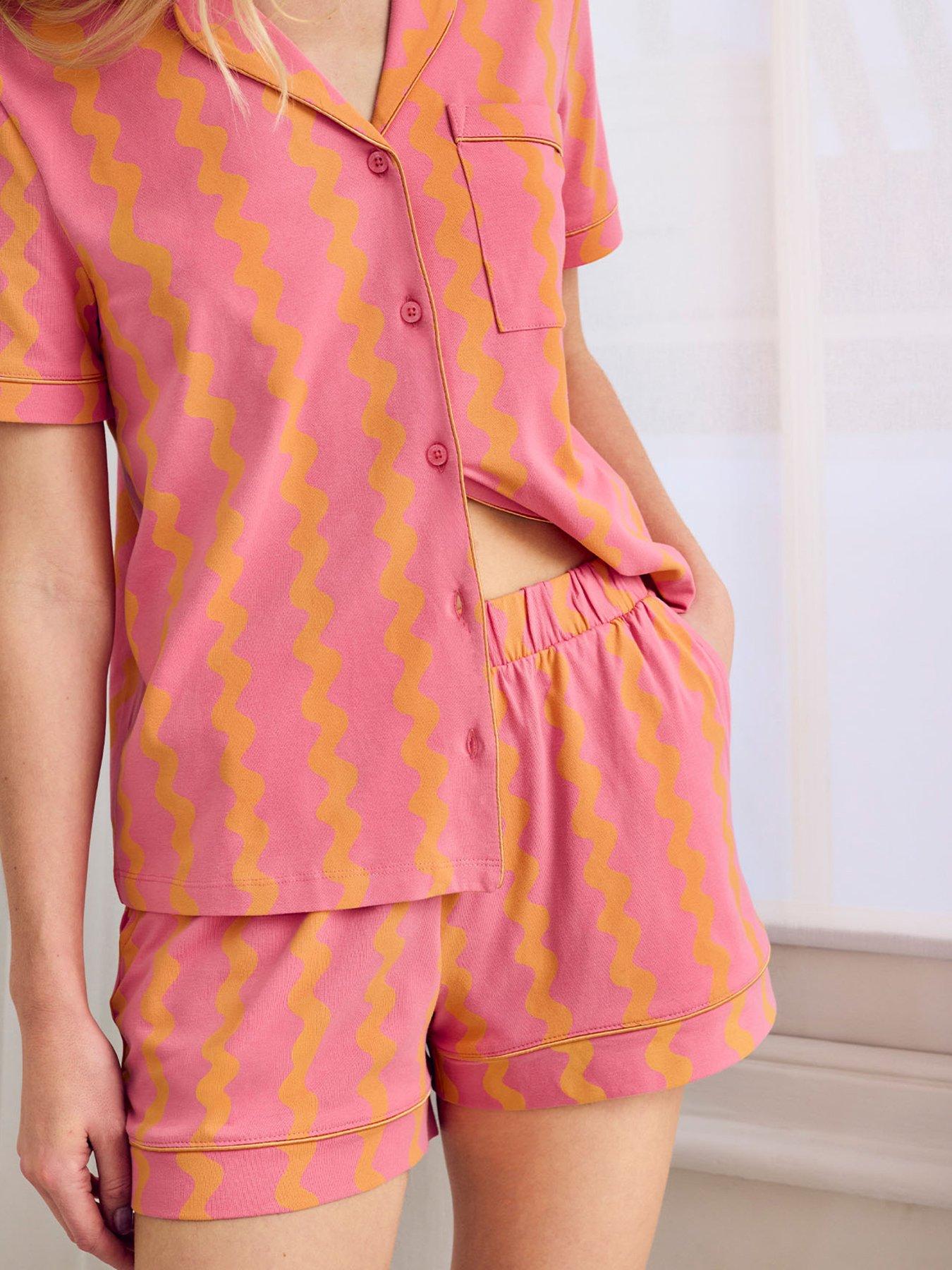 Image 5 of 7 of CHELSEA PEERS Cotton Sunset Wavy Stripe Button Up Short Pyjama Set