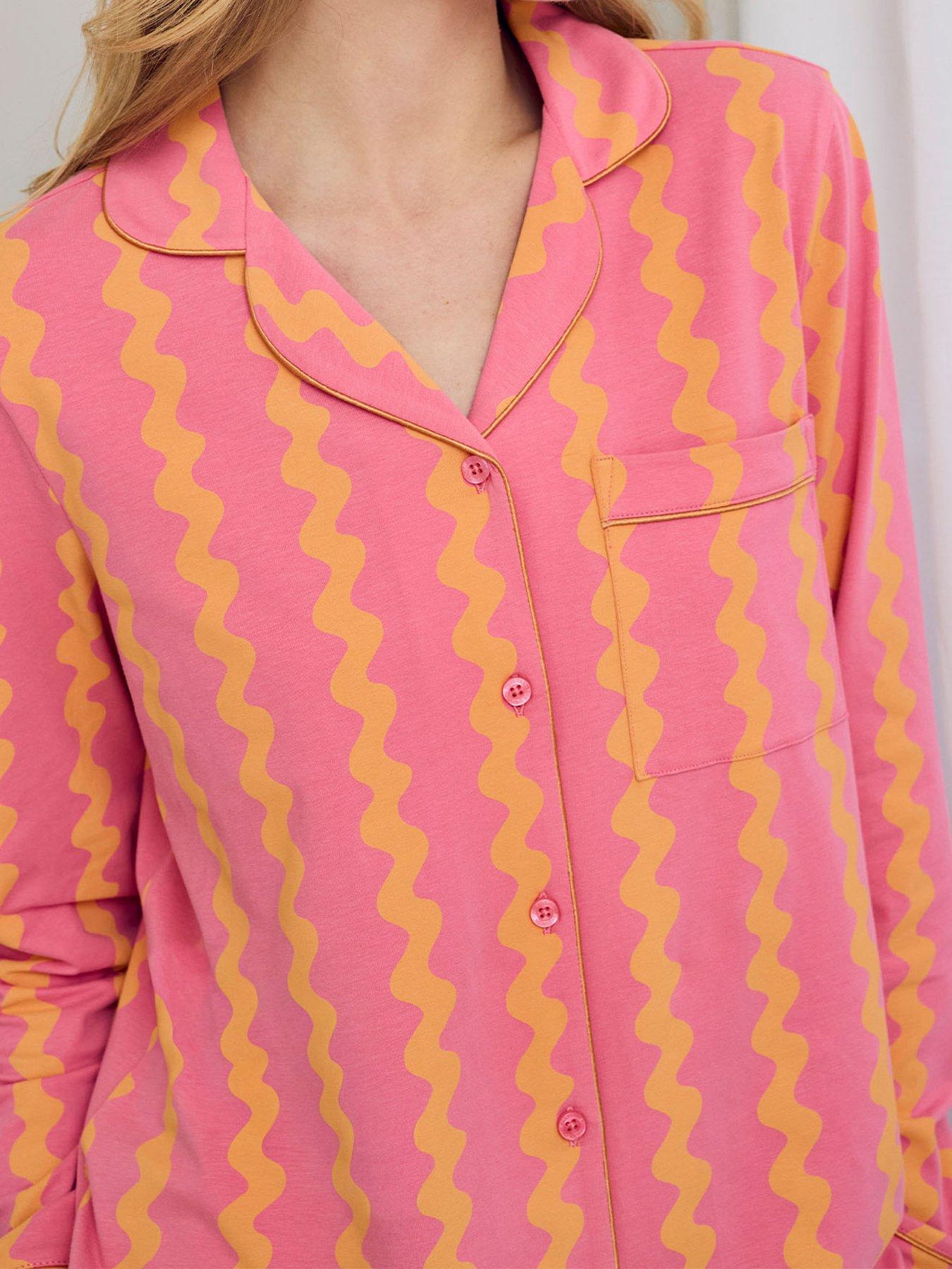 Image 5 of 7 of CHELSEA PEERS Sunset Wavy Stripe Long Pyjama Set