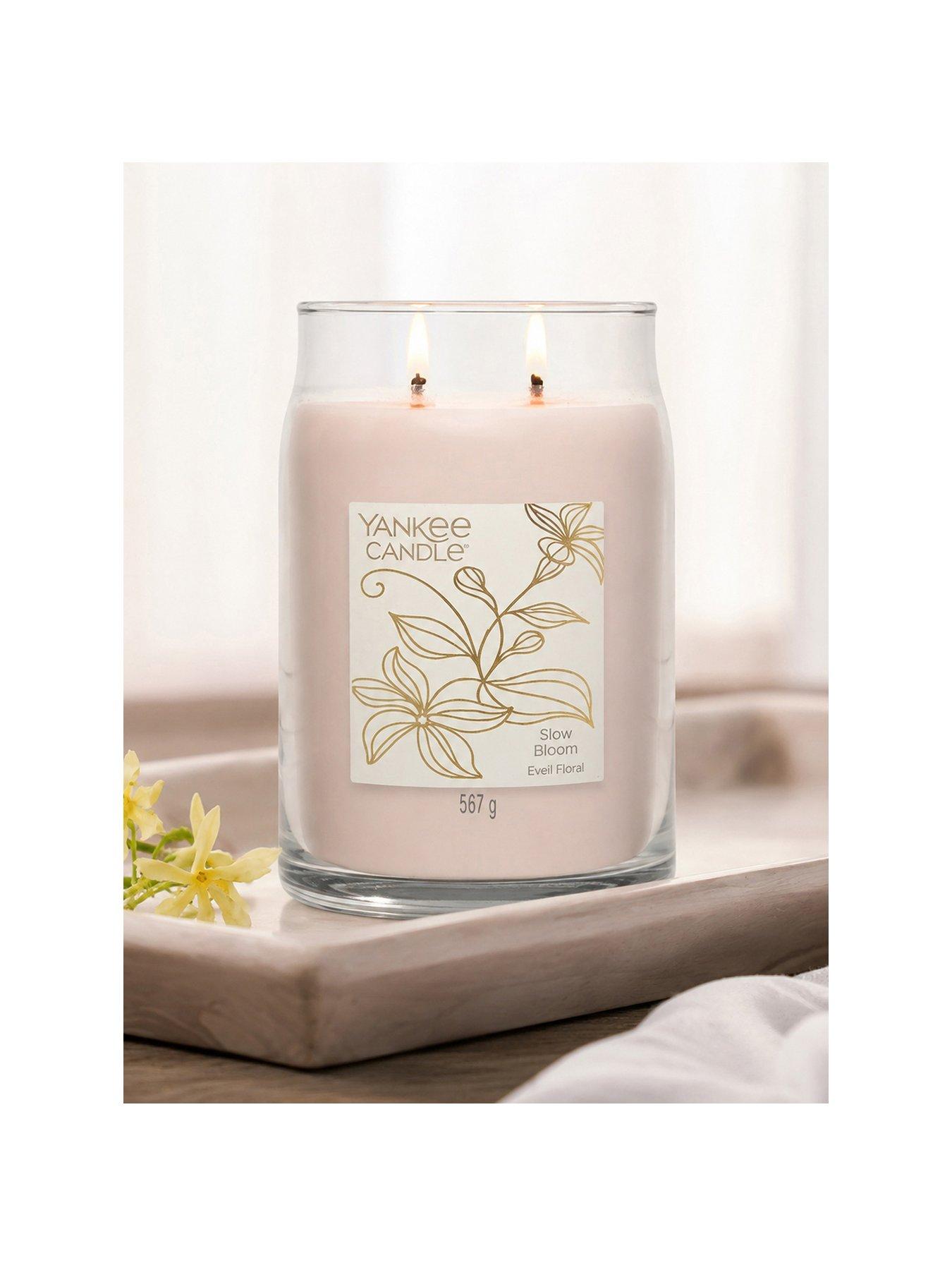 Image 2 of 4 of Yankee Candle Signature Large Jar Slow Bloom
