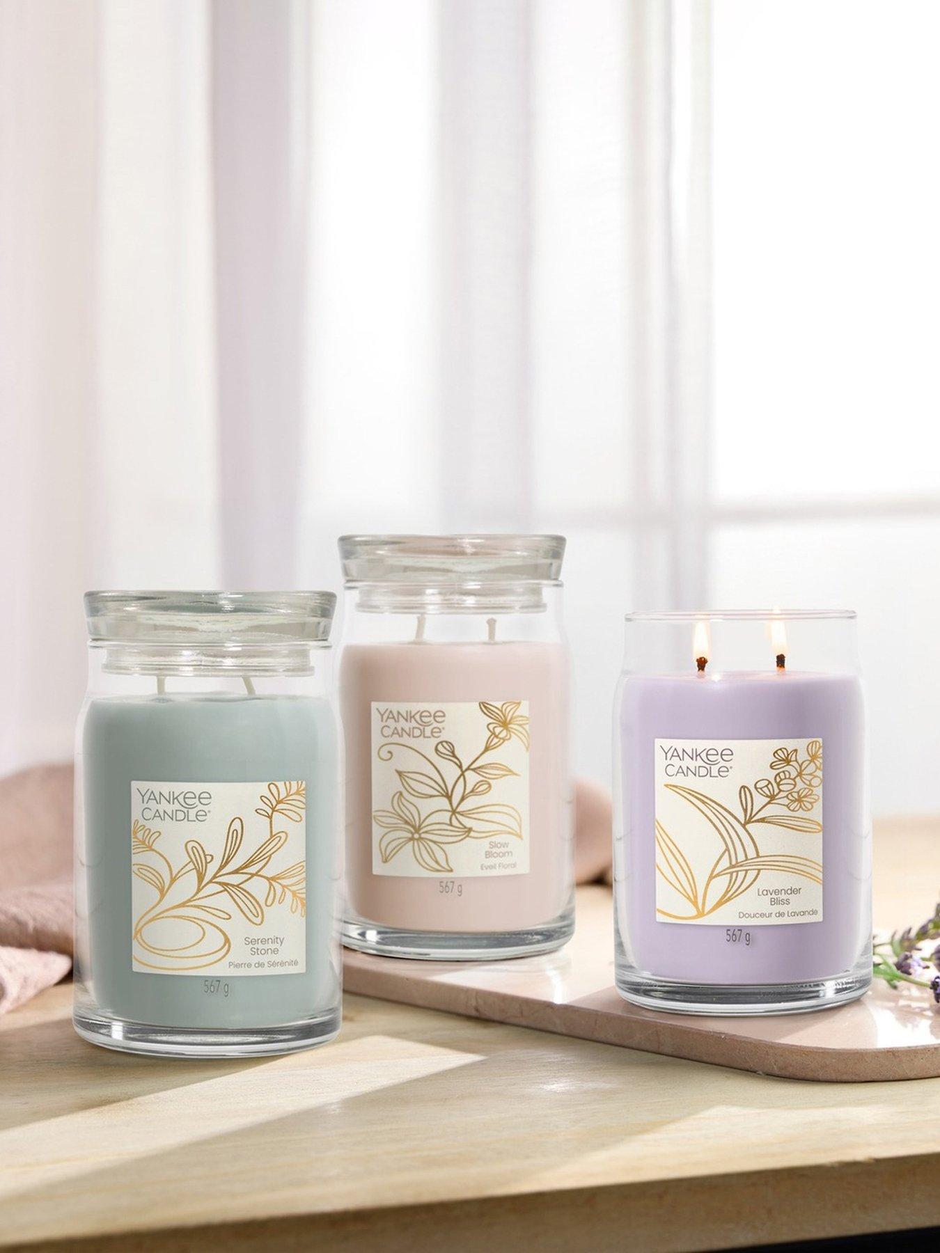 Image 3 of 4 of Yankee Candle Signature Large Jar Slow Bloom