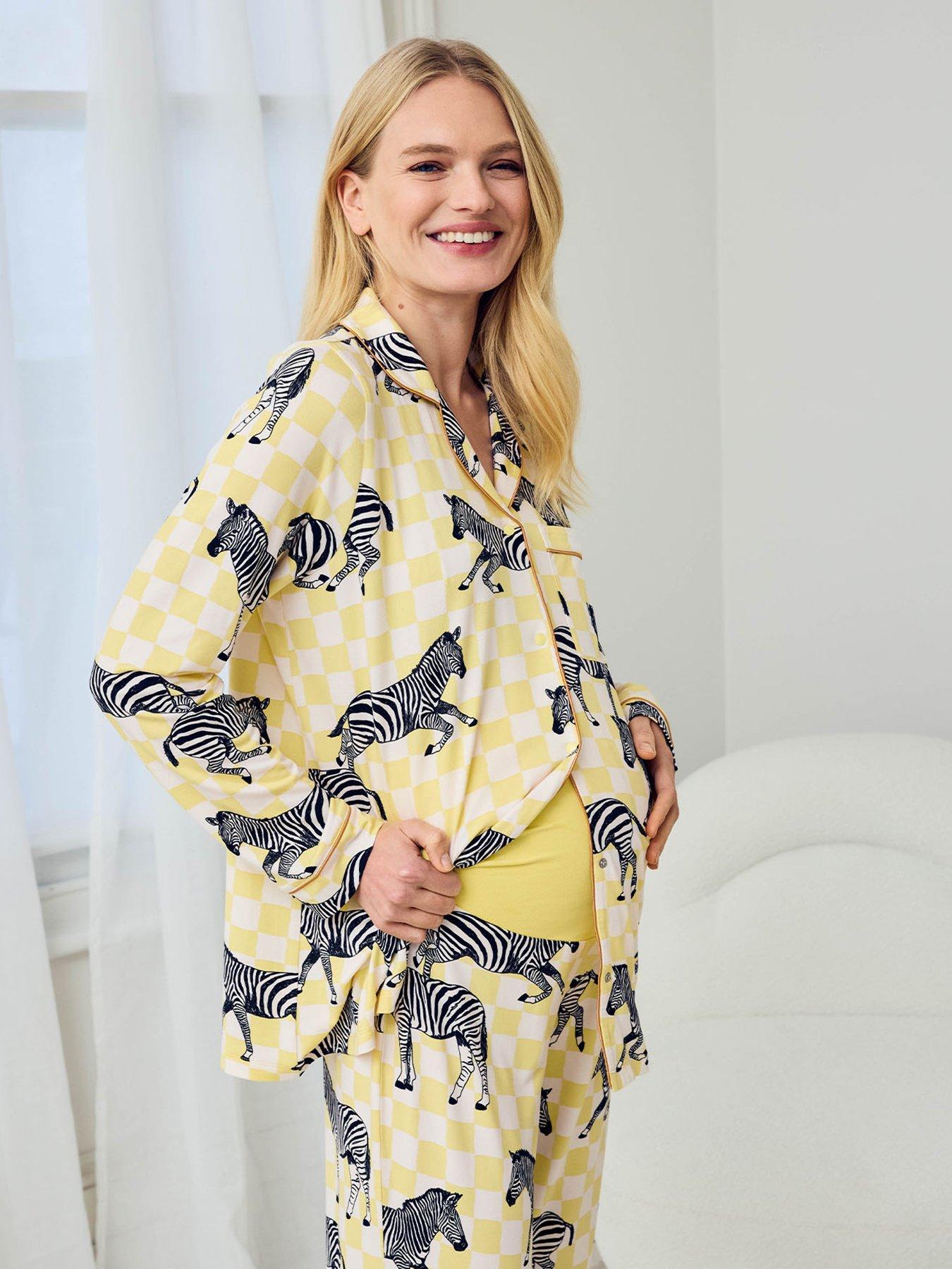 Image 4 of 5 of CHELSEA PEERS Maternity Classic Long Button Up Pyjama Set - Yellow