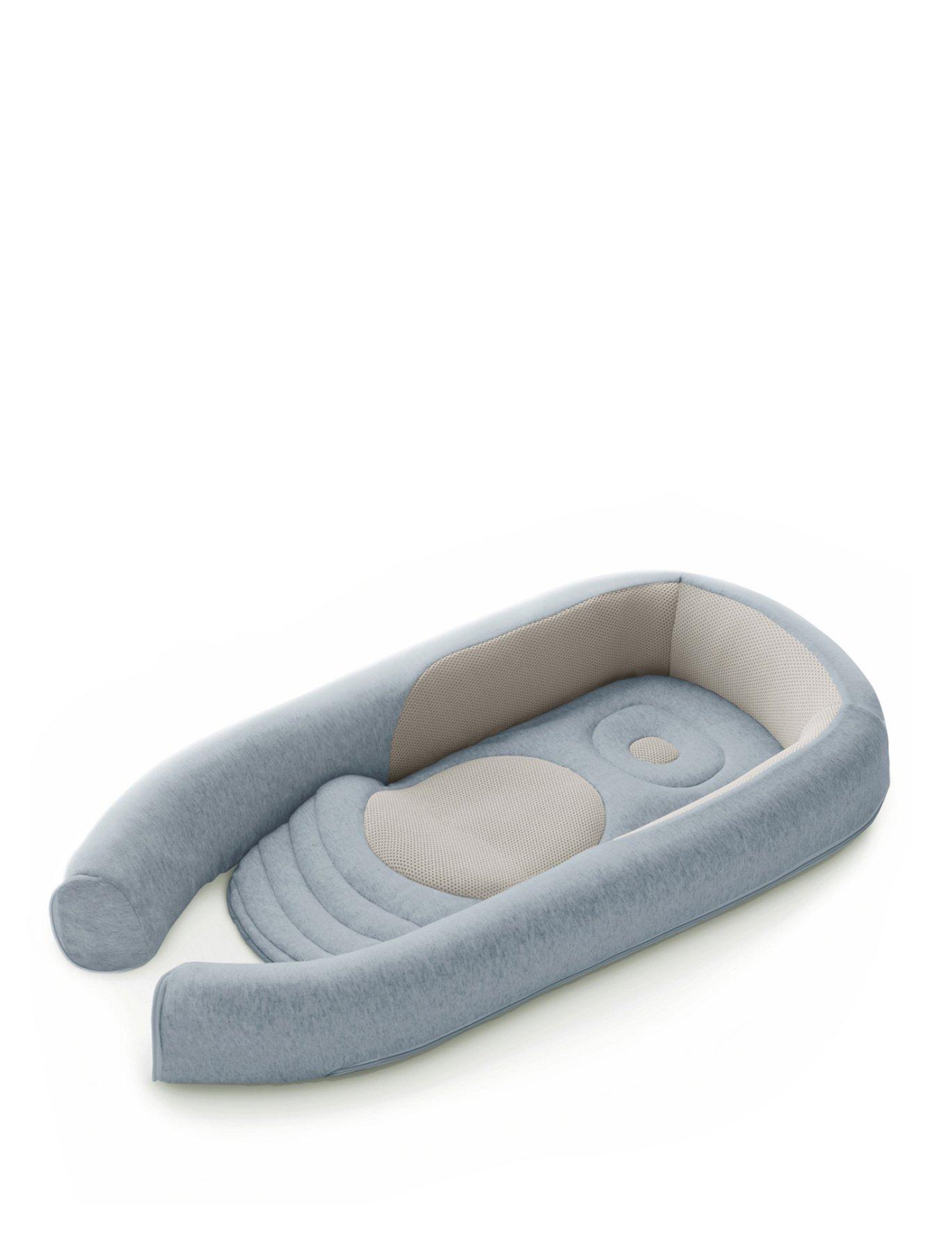 cuddleco-inglesina-welcome-pod-peaceful-blue
