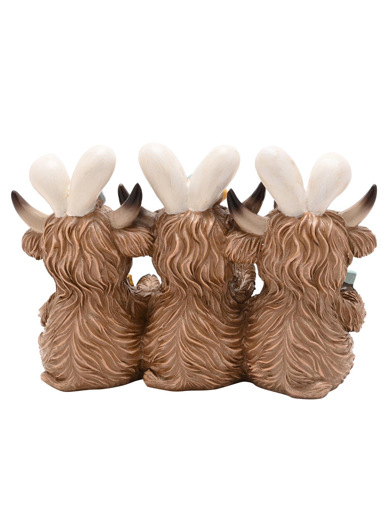  image of highland-cow-easter-mantle-sign