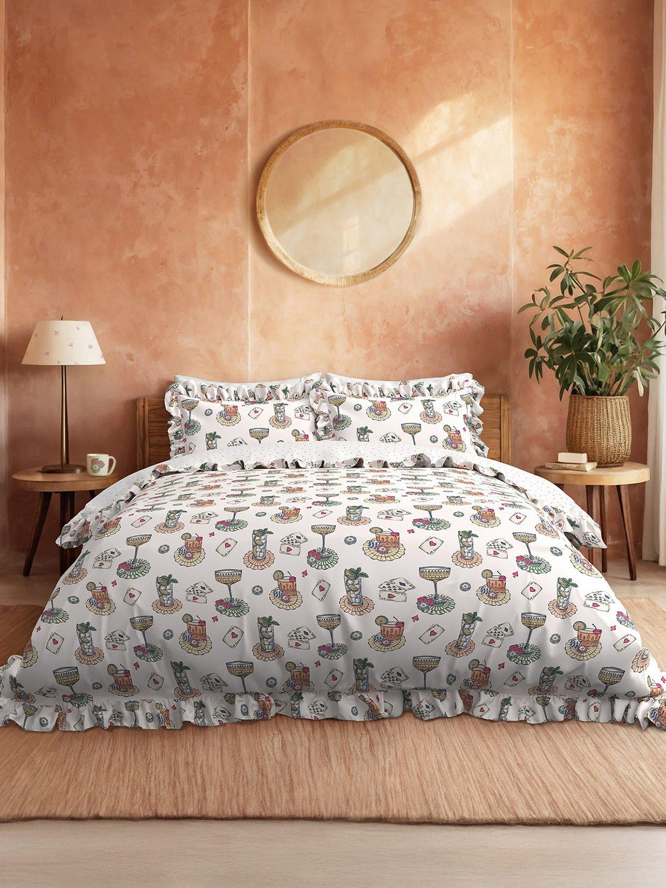 CHELSEA PEERS Cocktails  &  Cards Print Reversible Frill 100% Cotton Duvet Set - White