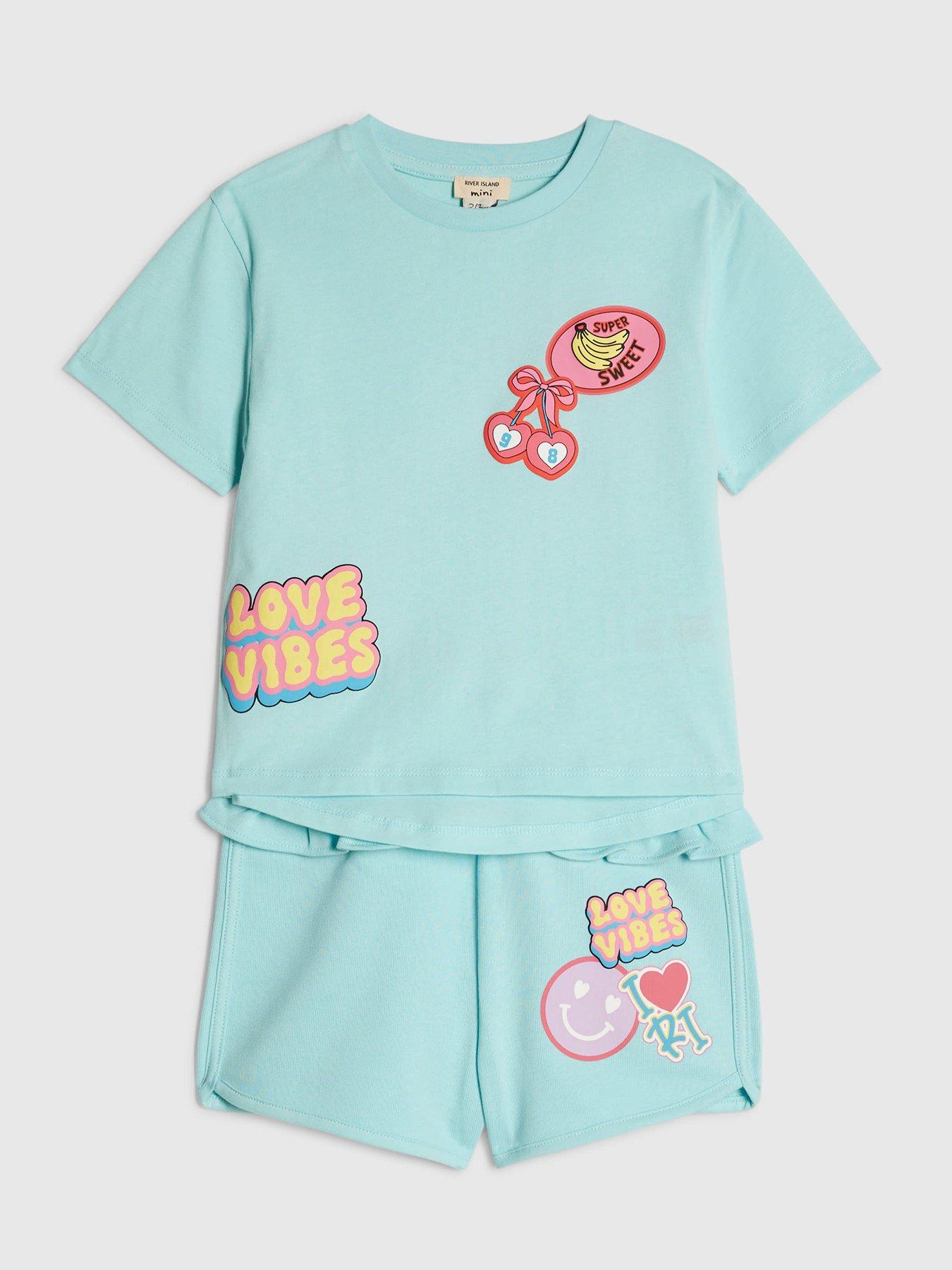 Image 3 of 5 of River Island Mini Girls Love Vibes Back Print Shorts Set - Blue - Green