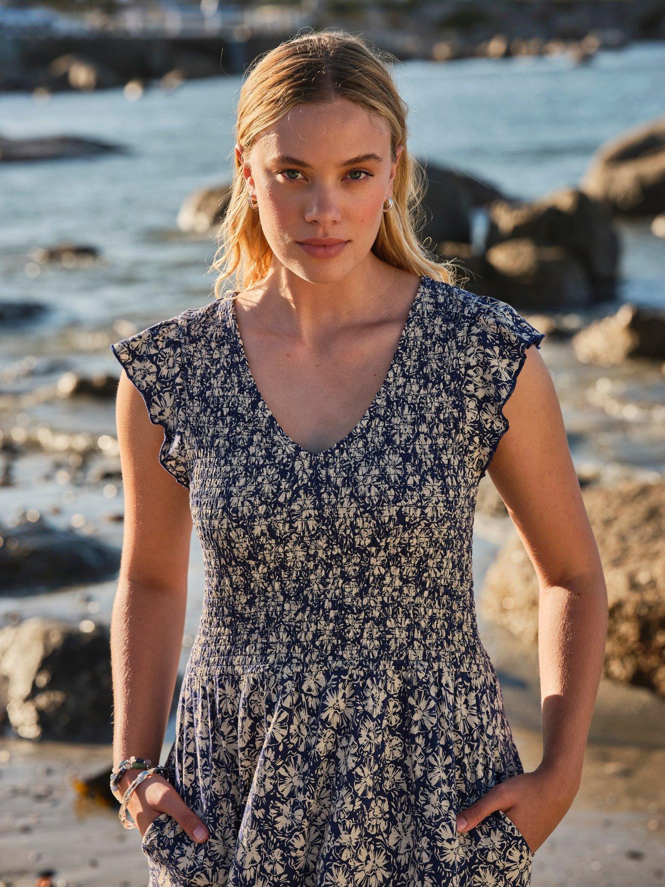 Image 5 of 6 of FatFace Demi Shells Jersey Midi Dress &nbsp;- Blue