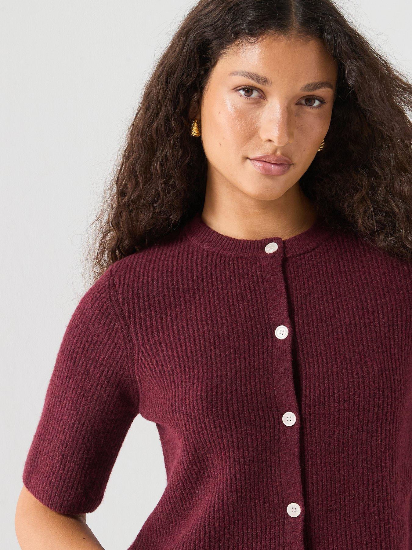 Image 5 of 6 of PIECES Round Neck Boxy Short Sleeve Cardigan