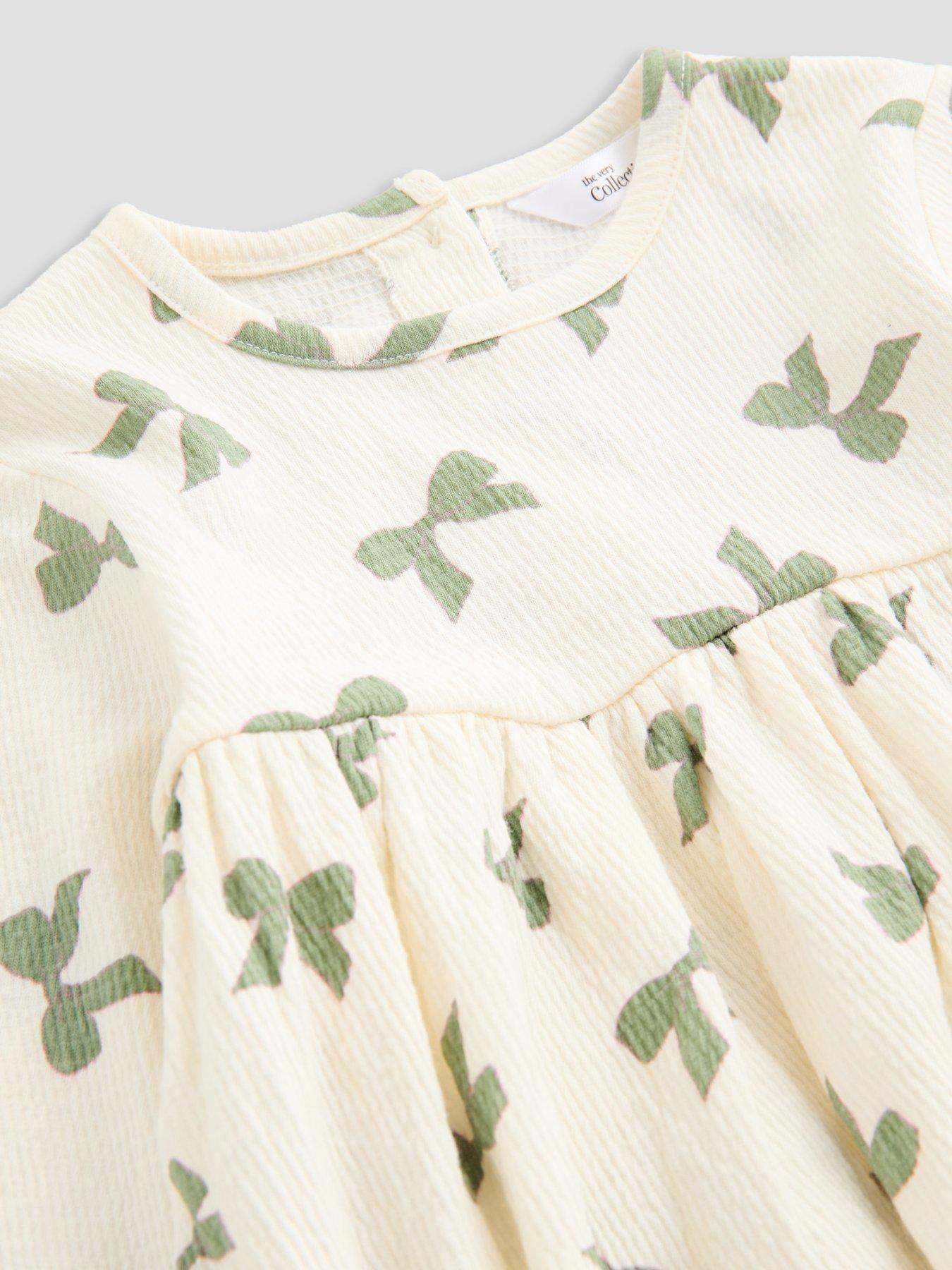 Image 3 of 4 of The Very Collection Baby Girl Crinkle Top And Flare Set (0-3 months - 18-24 months) - Multi
