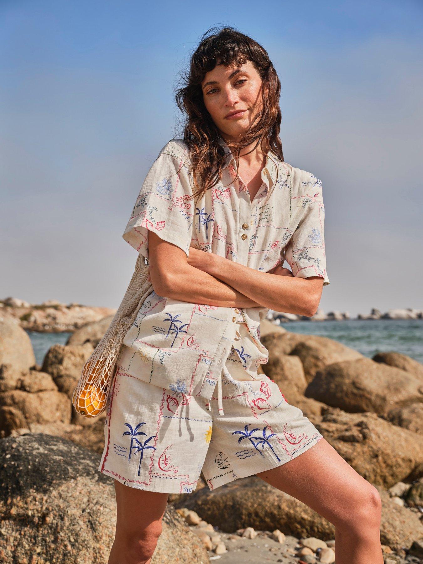 FatFace Cassie Sea Postcard - Cream