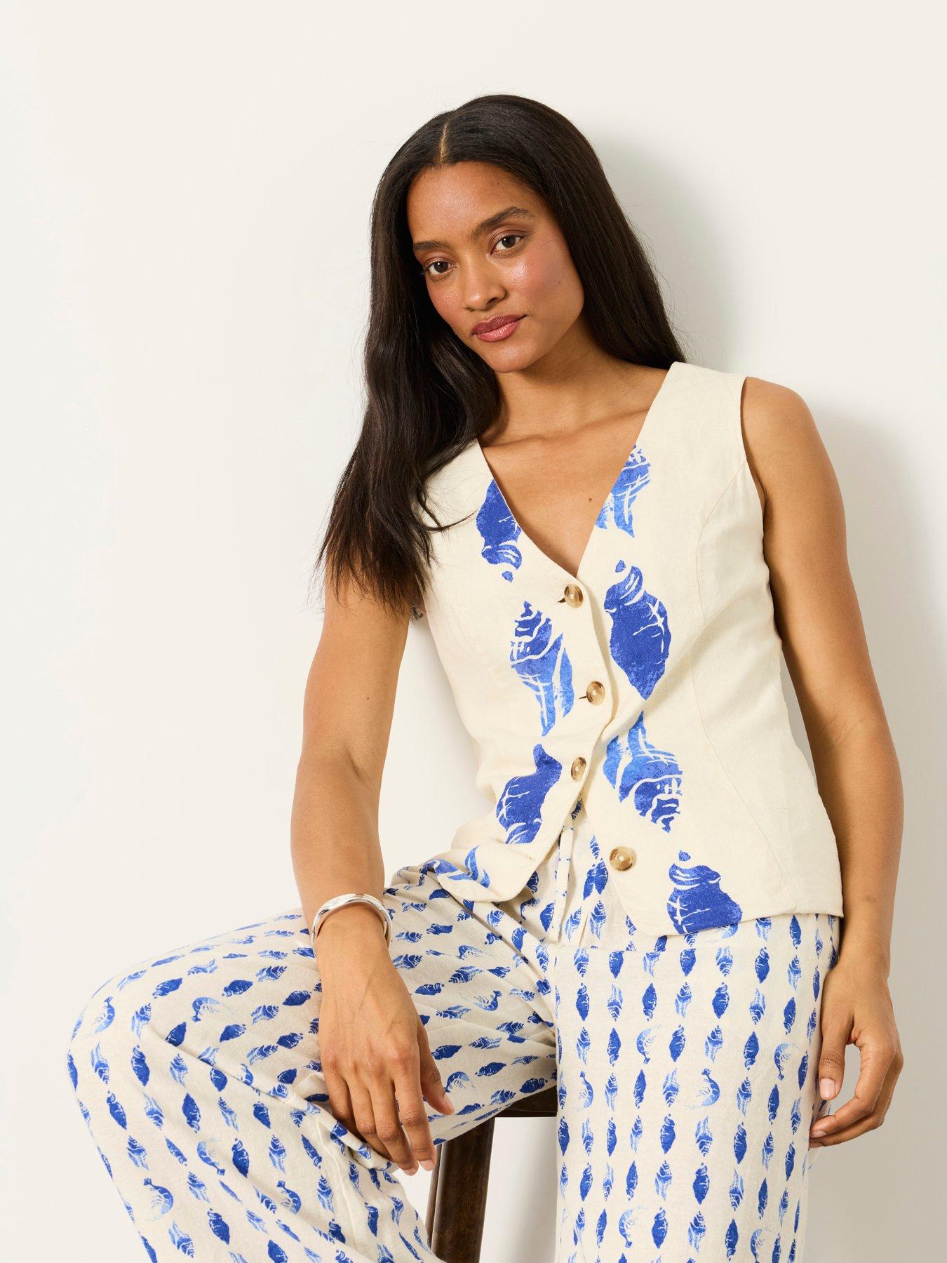 Image 4 of 7 of FatFace Indie Shell Waistcoat - Cream