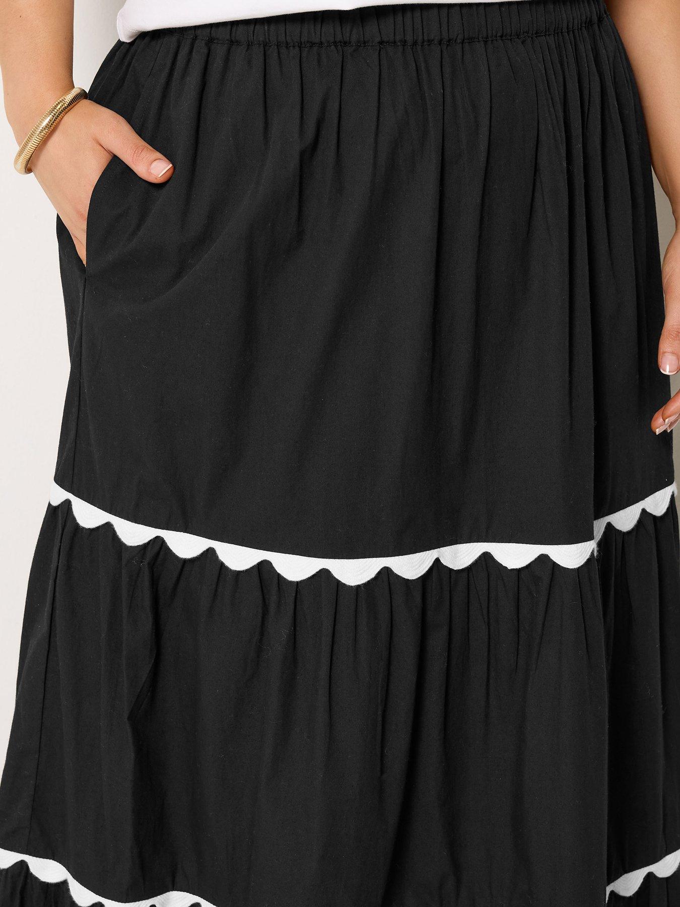 Image 4 of 5 of Yours Curve Ric Rac Trim Maxi Skirt - Black