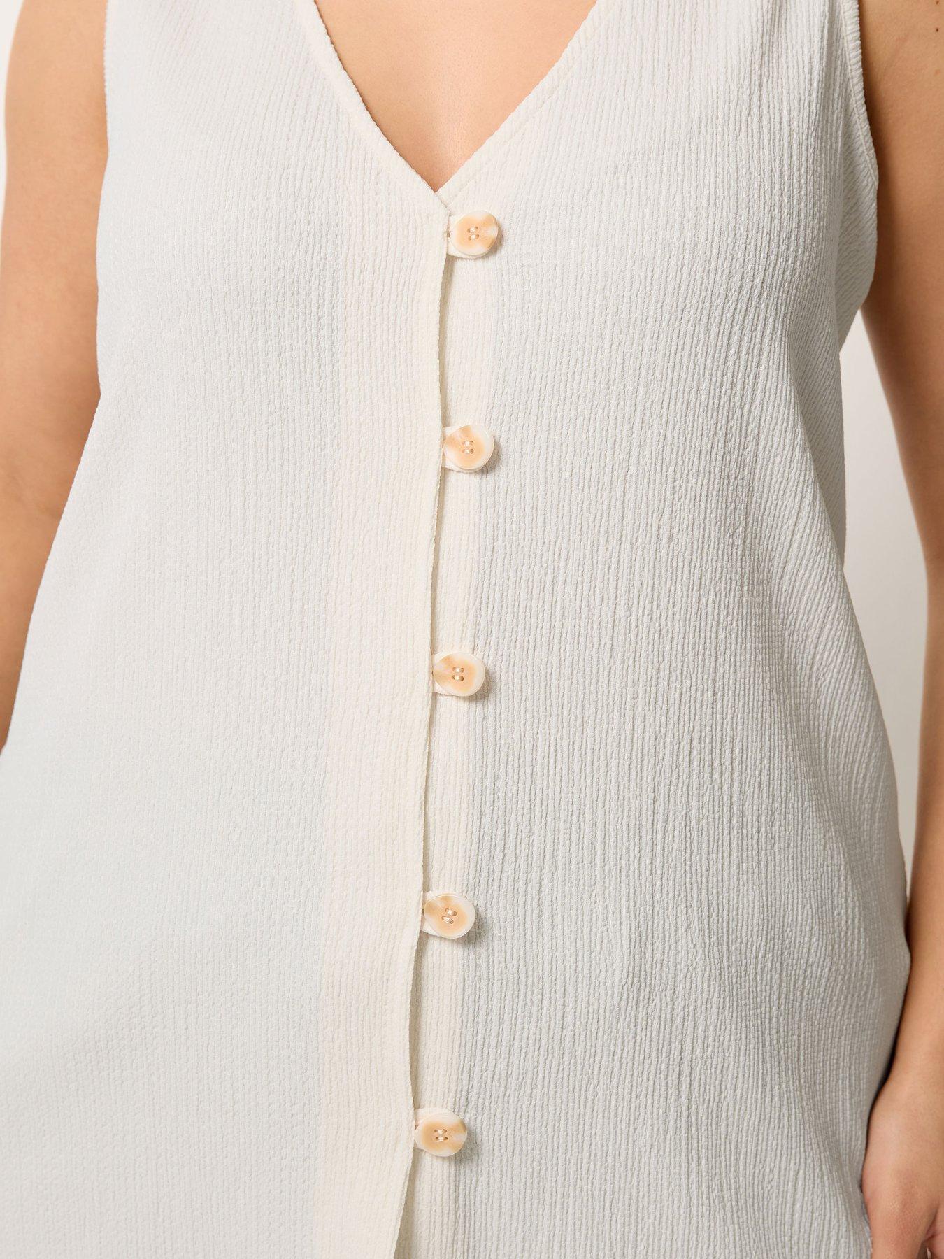 Image 4 of 5 of Yours Curve Textured Waistcoat - White