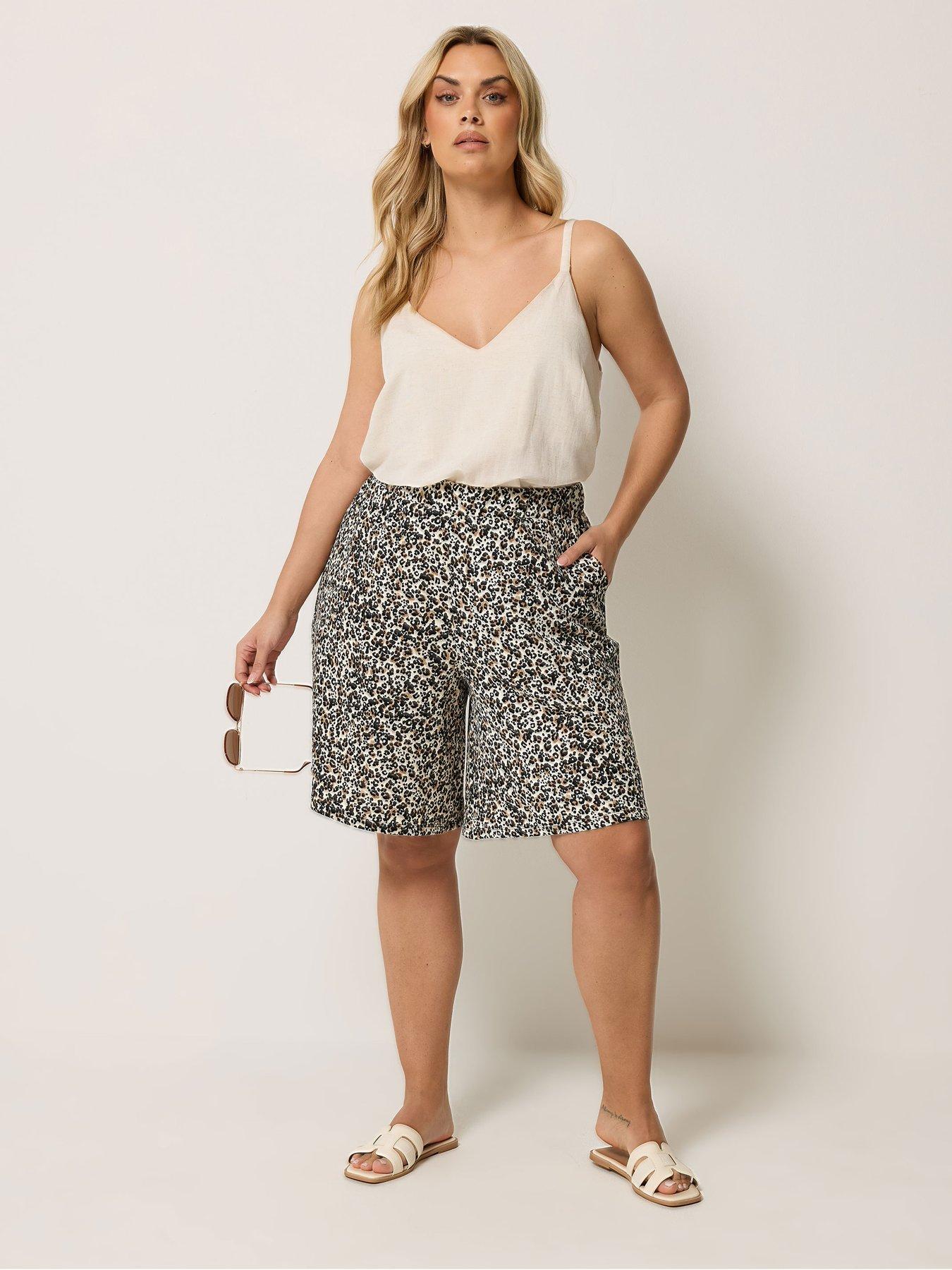 Image 3 of 5 of Yours Curve Pull On Jersey Leopard Print Shorts - Brown