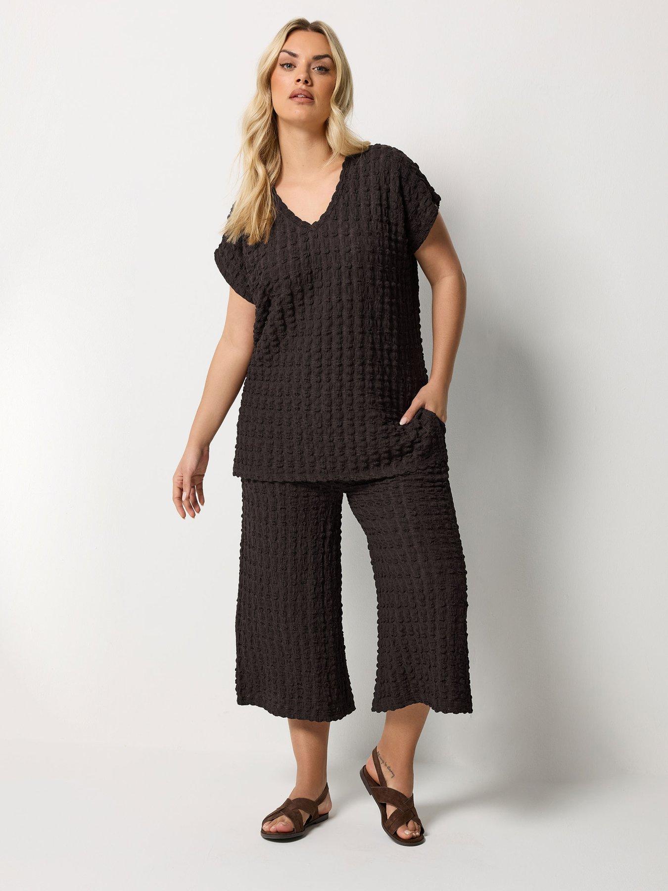  image of yours-curve-bubble-textured-crops-brown