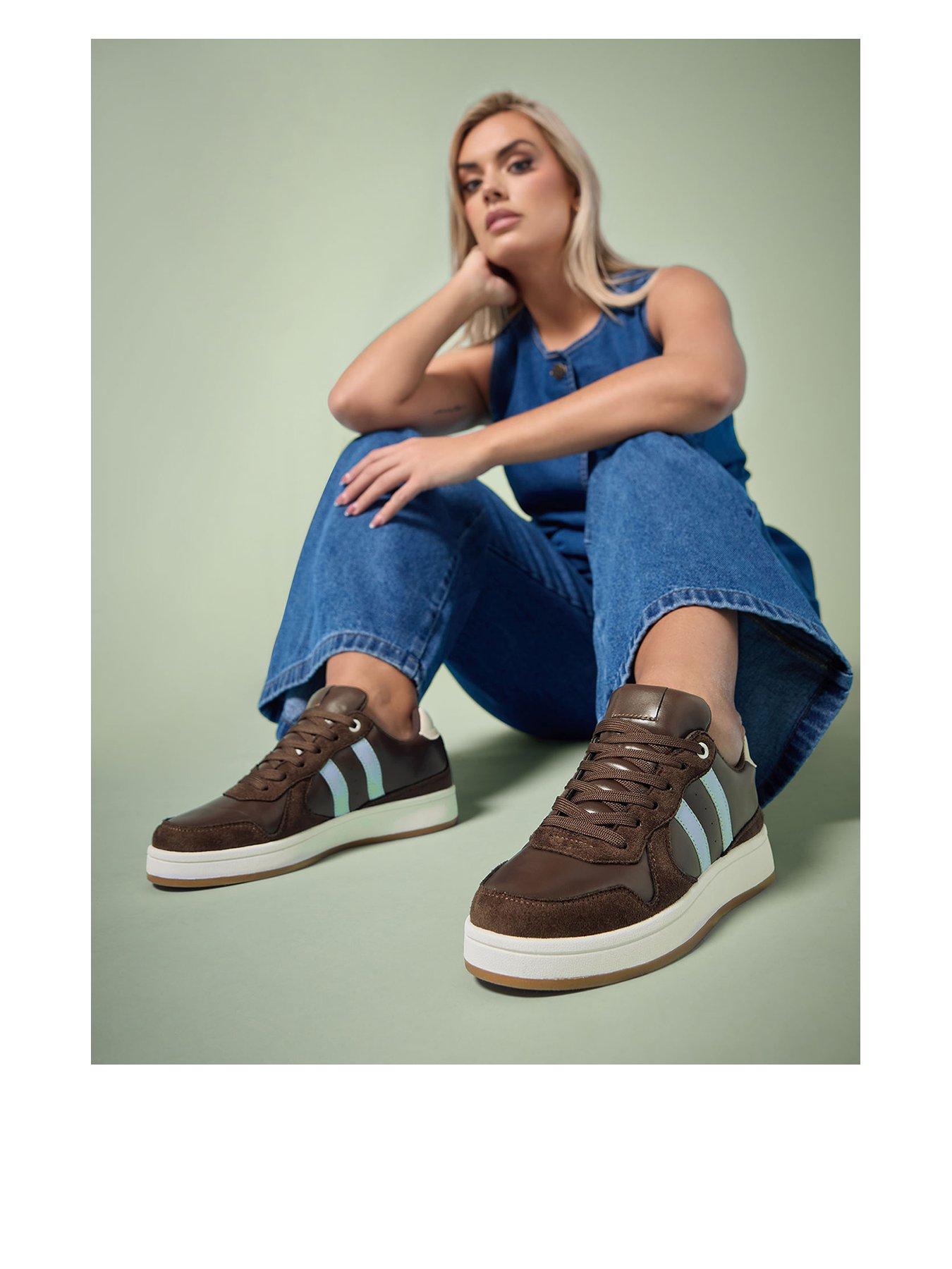 Yours Standard Fit Padded Lace Up Trainer - Brown