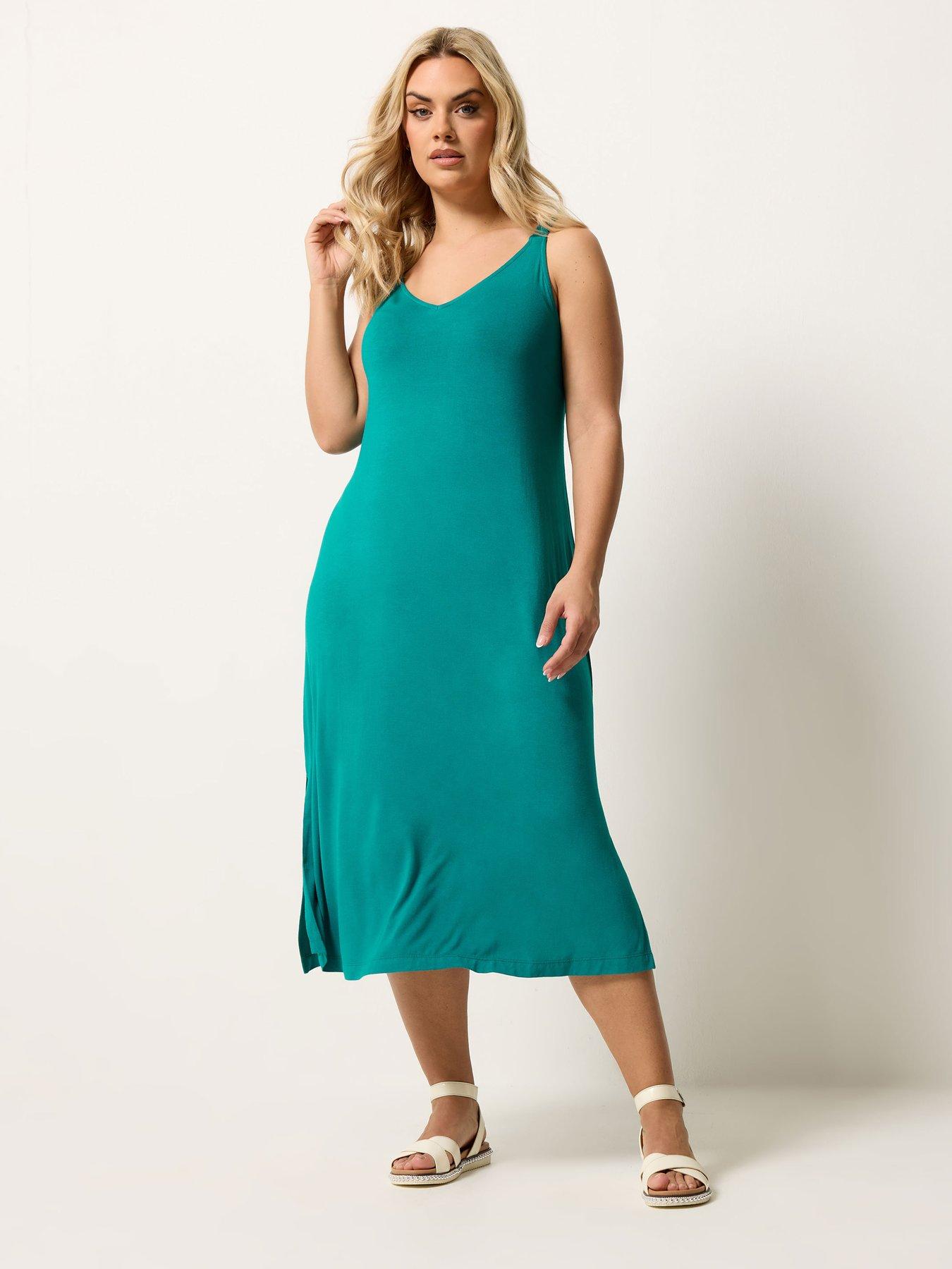 front image of yours-curve-throw-on-beach-dress