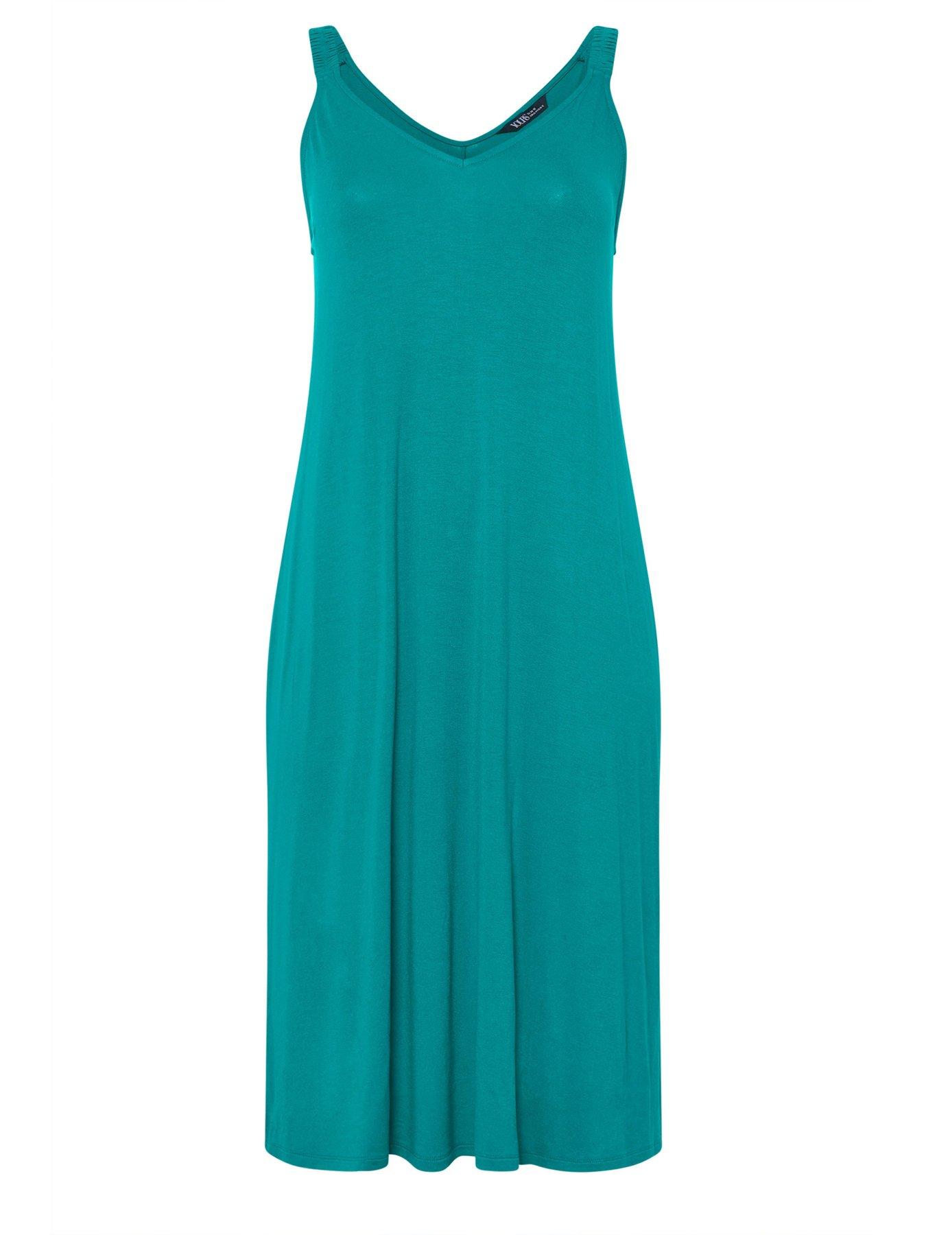  image of yours-curve-throw-on-beach-dress