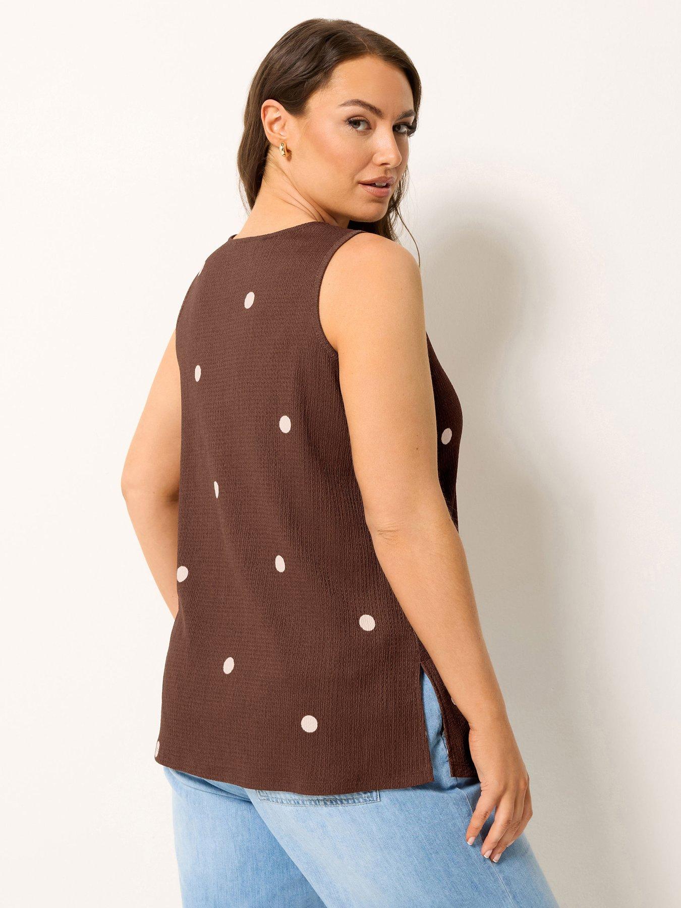Image 2 of 5 of Yours Curve Textured Waistcoat - Brown
