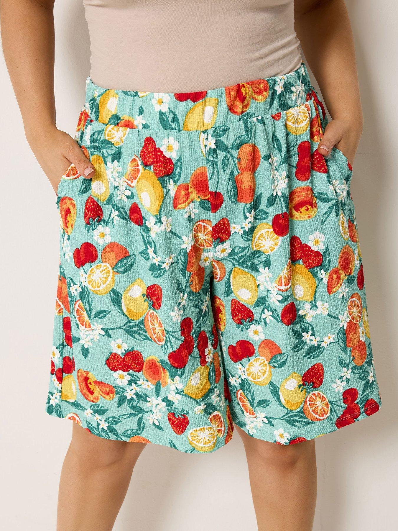 Image 4 of 4 of Yours Curve Pull On Jersey Shorts - Green