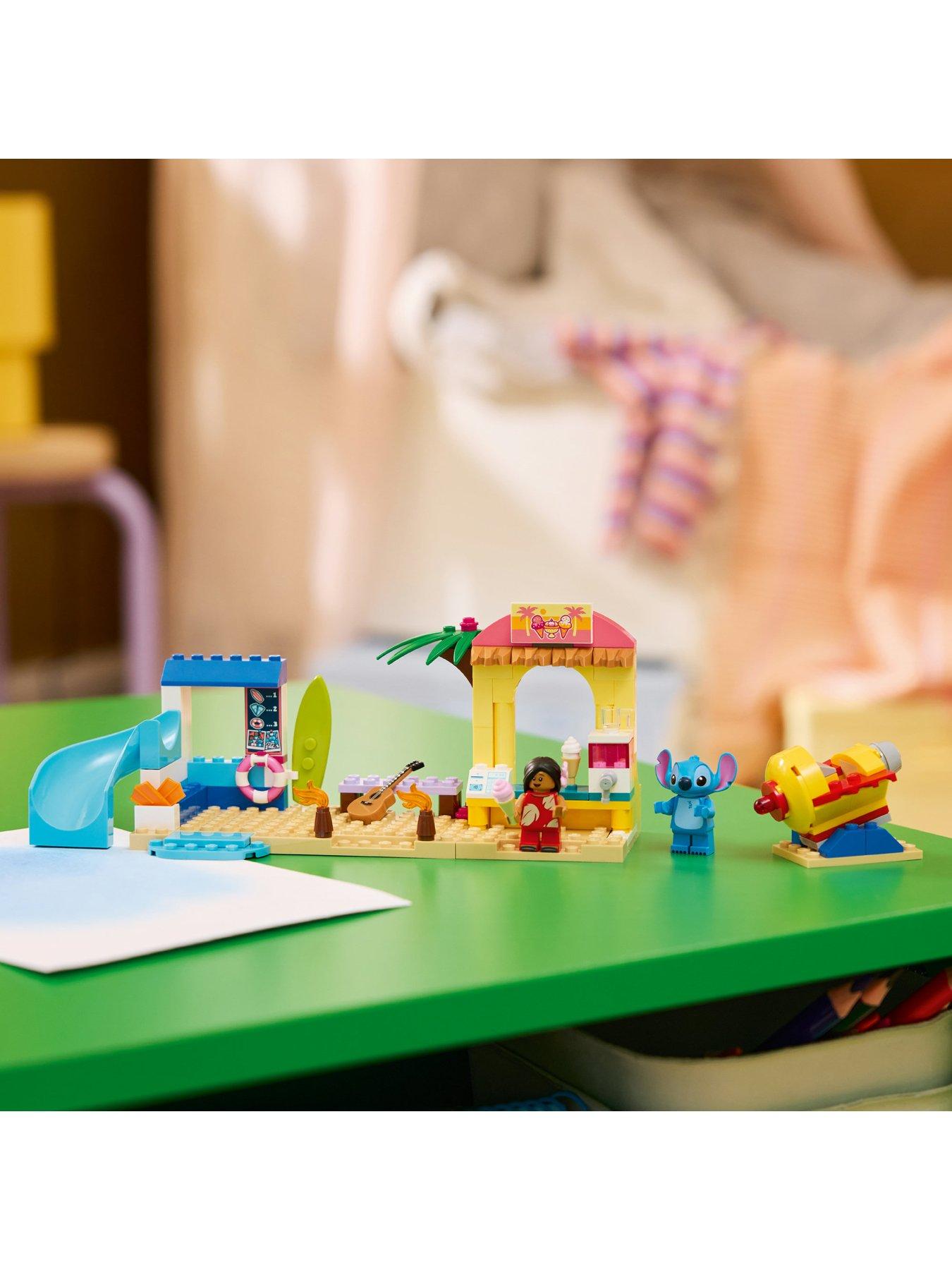 Image 4 of 6 of LEGO Disney Beach Fun with Lilo &amp; Stitch Set 43280