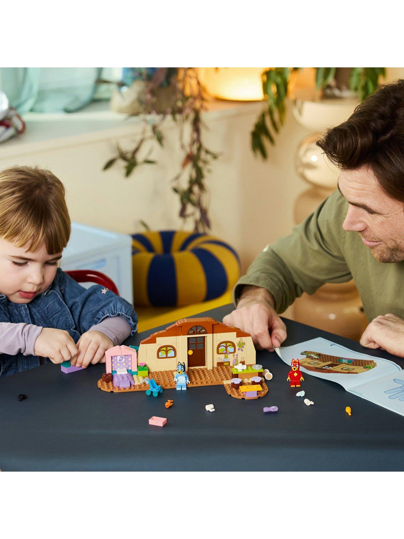 Image 2 of 6 of LEGO Bluey School with Rusty and Bluey Toy 11221