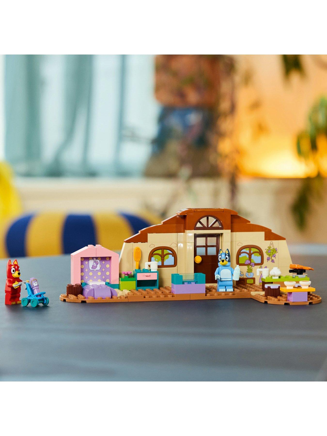 Image 4 of 6 of LEGO Bluey School with Rusty and Bluey Toy 11221