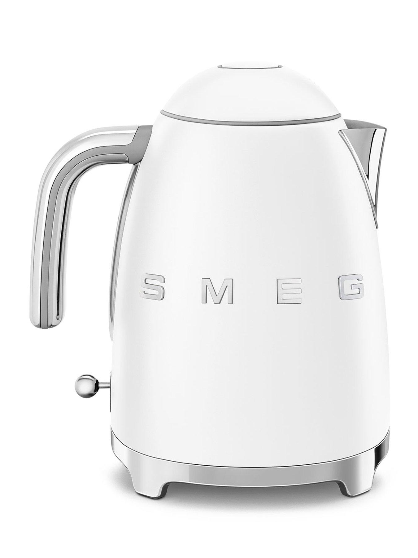 stillFront image of smeg-50s-style-retro-17l-kettle-multi-functional-2-slice-toaster-white