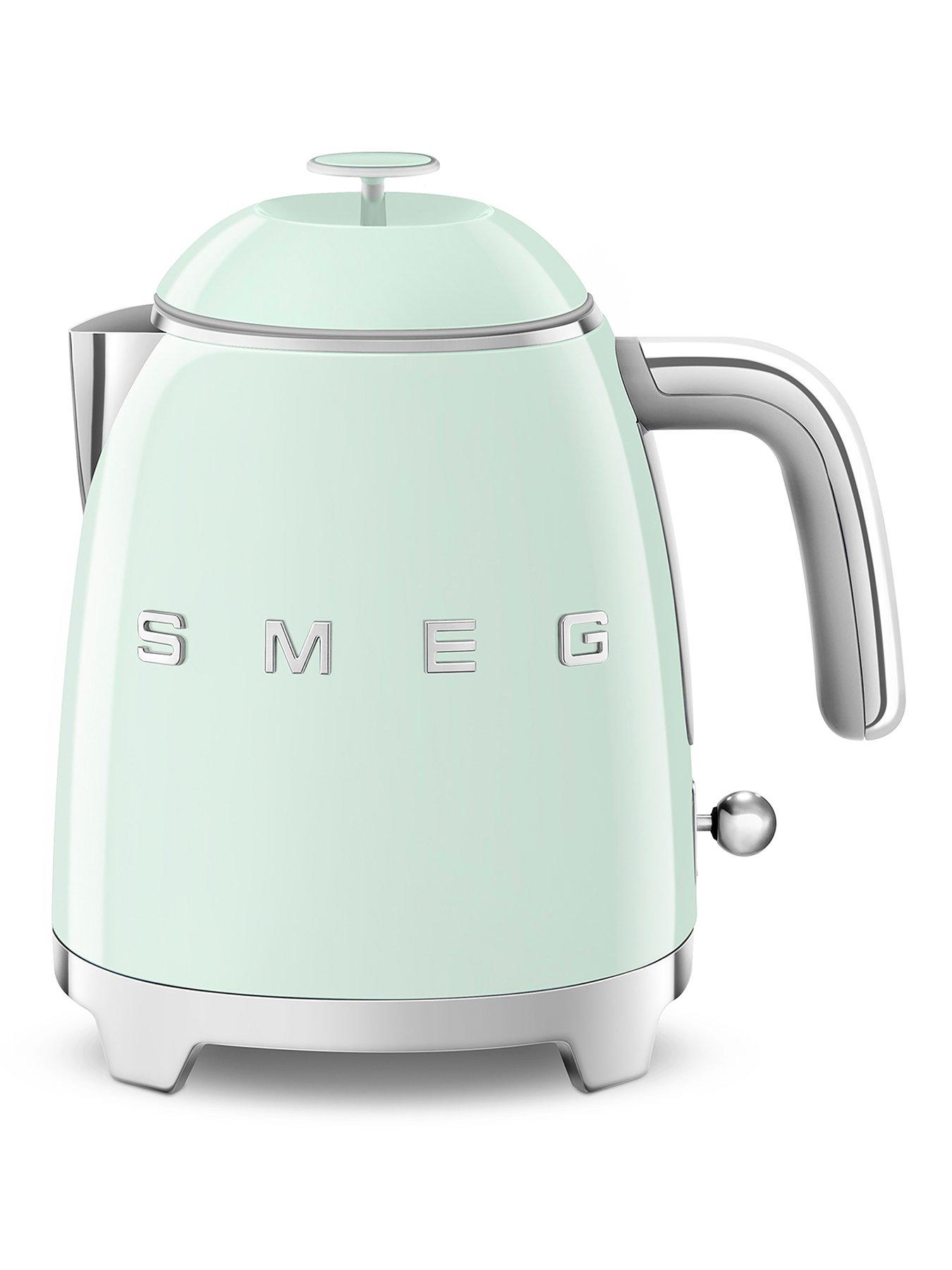 Smeg Retro Kettle, Anti-Slip, 0.8L, Auto Shut Off - Pastel Green