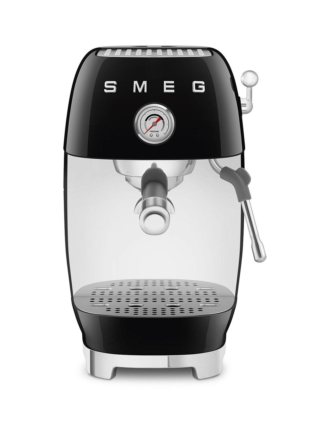 front image of smeg-espresso-coffee-machine-with-cold-brew-function-black