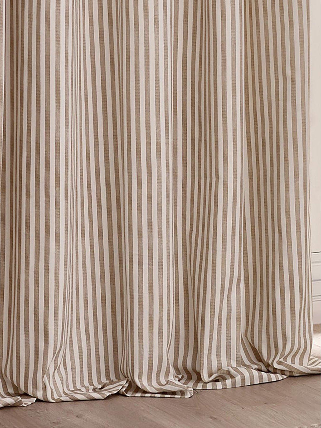Image 4 of 7 of Yard Hebden Blackout Pencil Pleat Natural