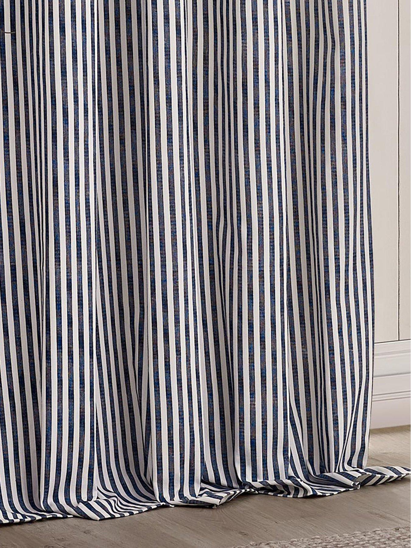 Image 3 of 6 of Yard Hebden Blackout Pencil Pleat Navy