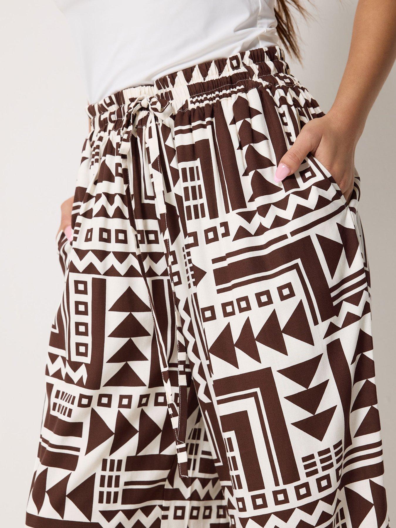 Image 4 of 4 of PixieGirl Petite Wide Abstract Harem Trousers - Brown
